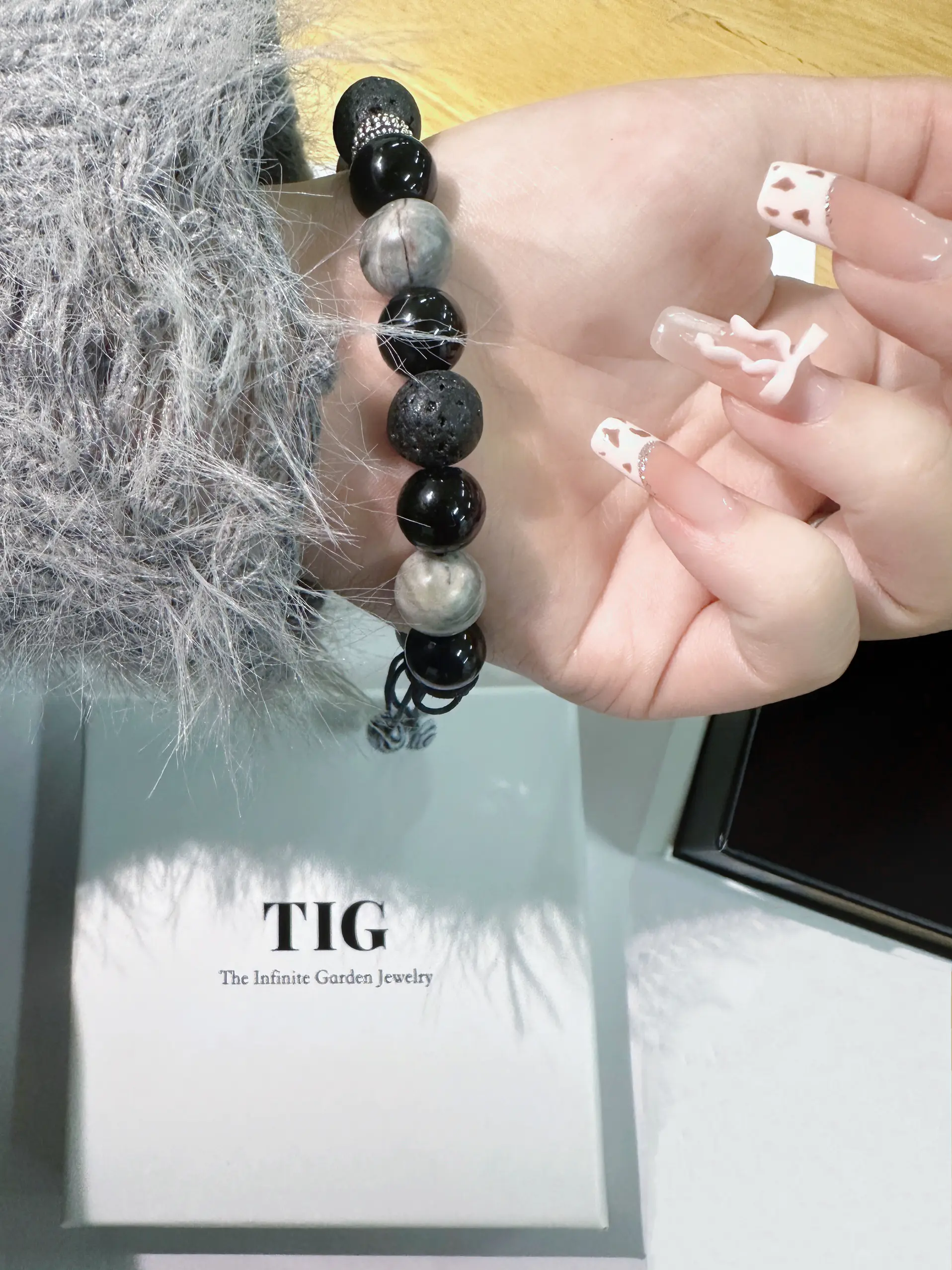 TIG黑白系天然石手链
