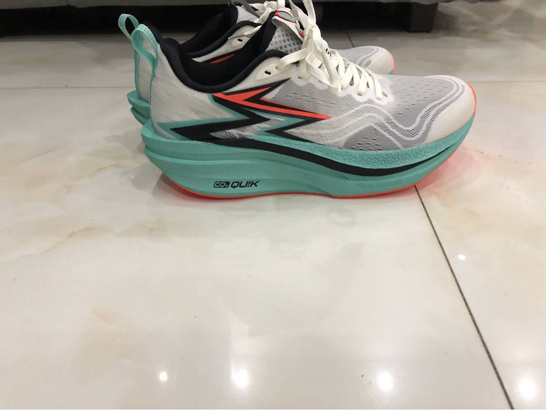 很帅，很可以

⛹️性能打分（每项满分均