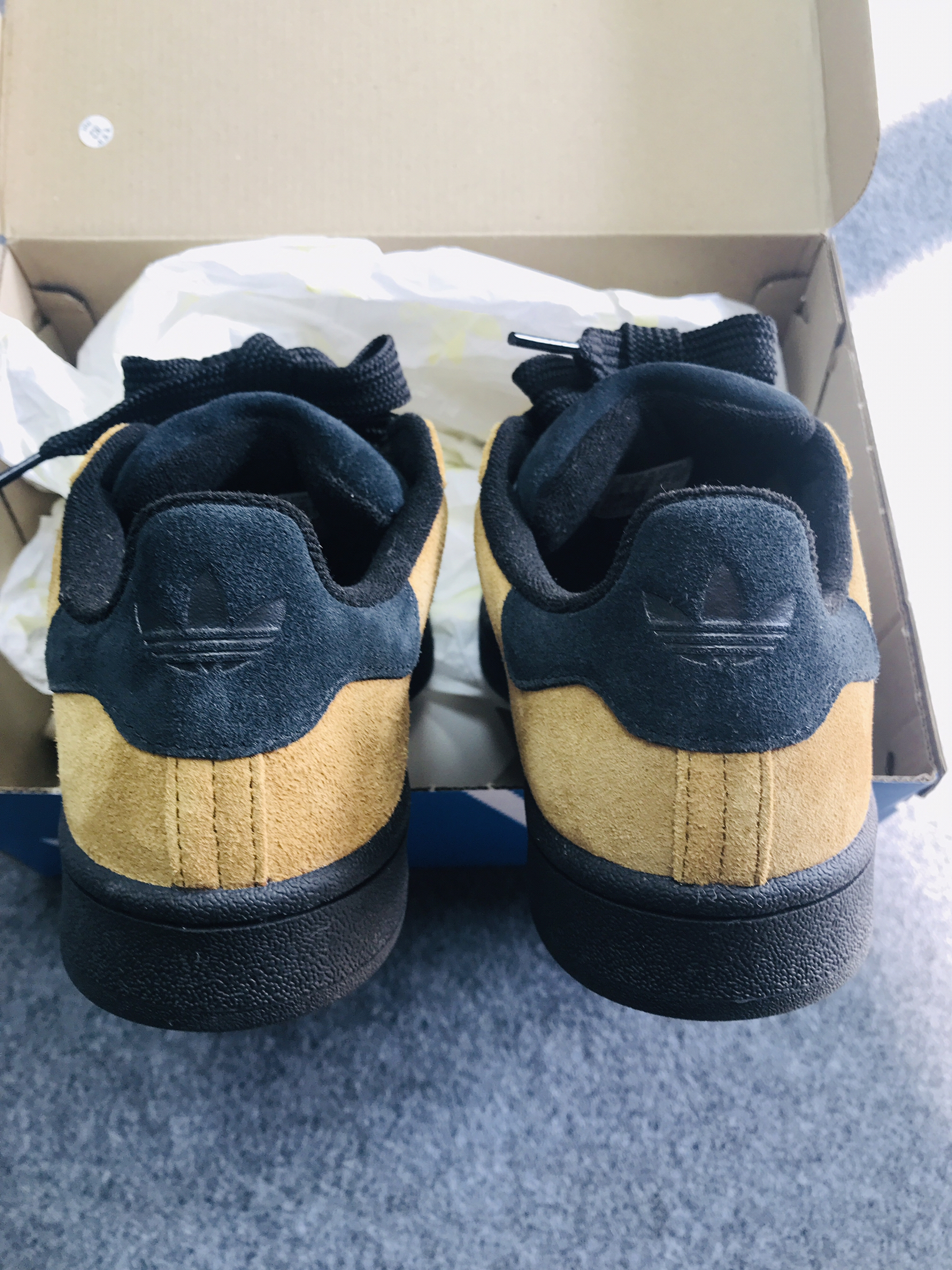 阿迪小蜜蜂,又酷又百搭