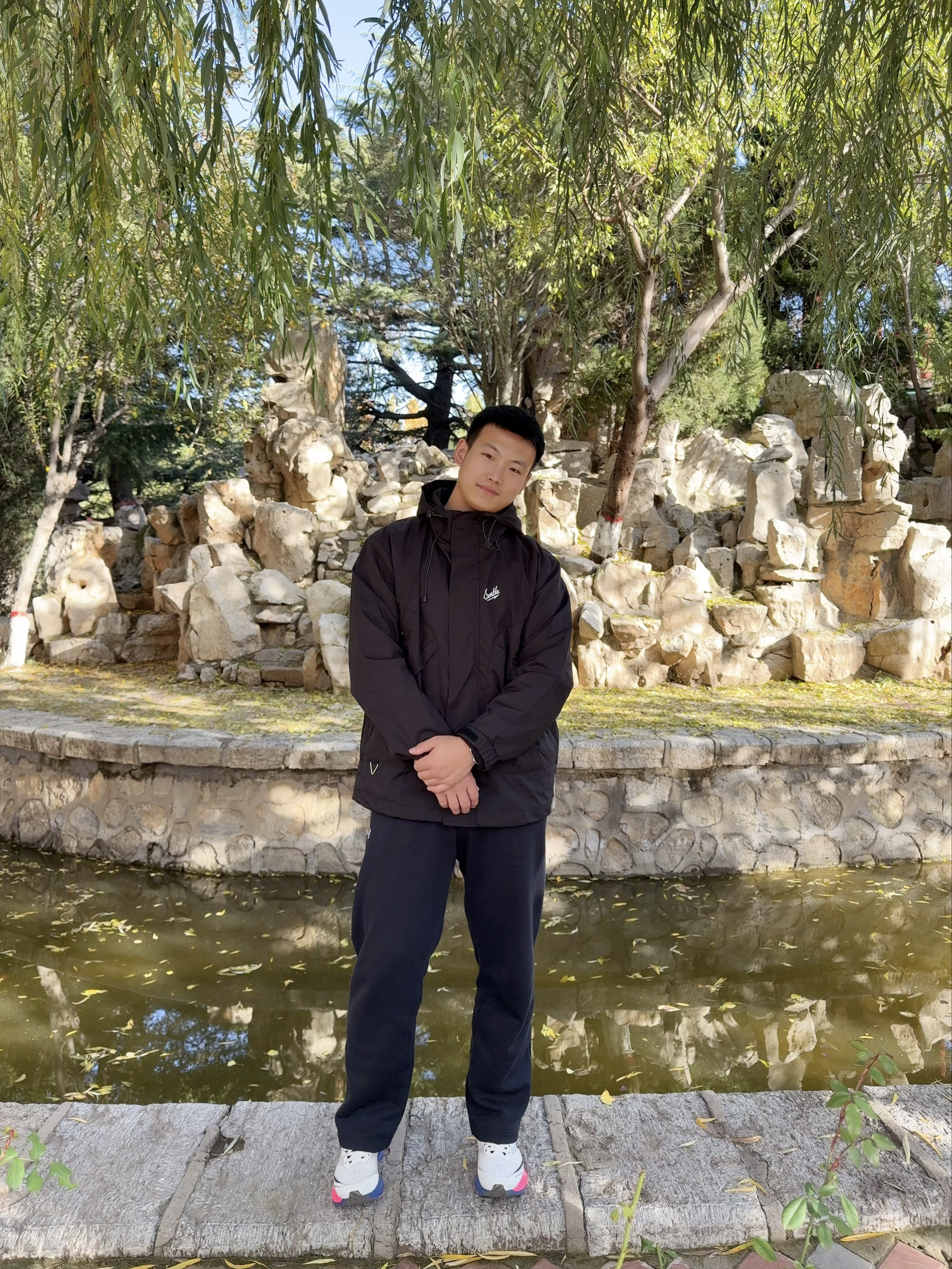 一件黑外套，承包我整个秋天的安全感
