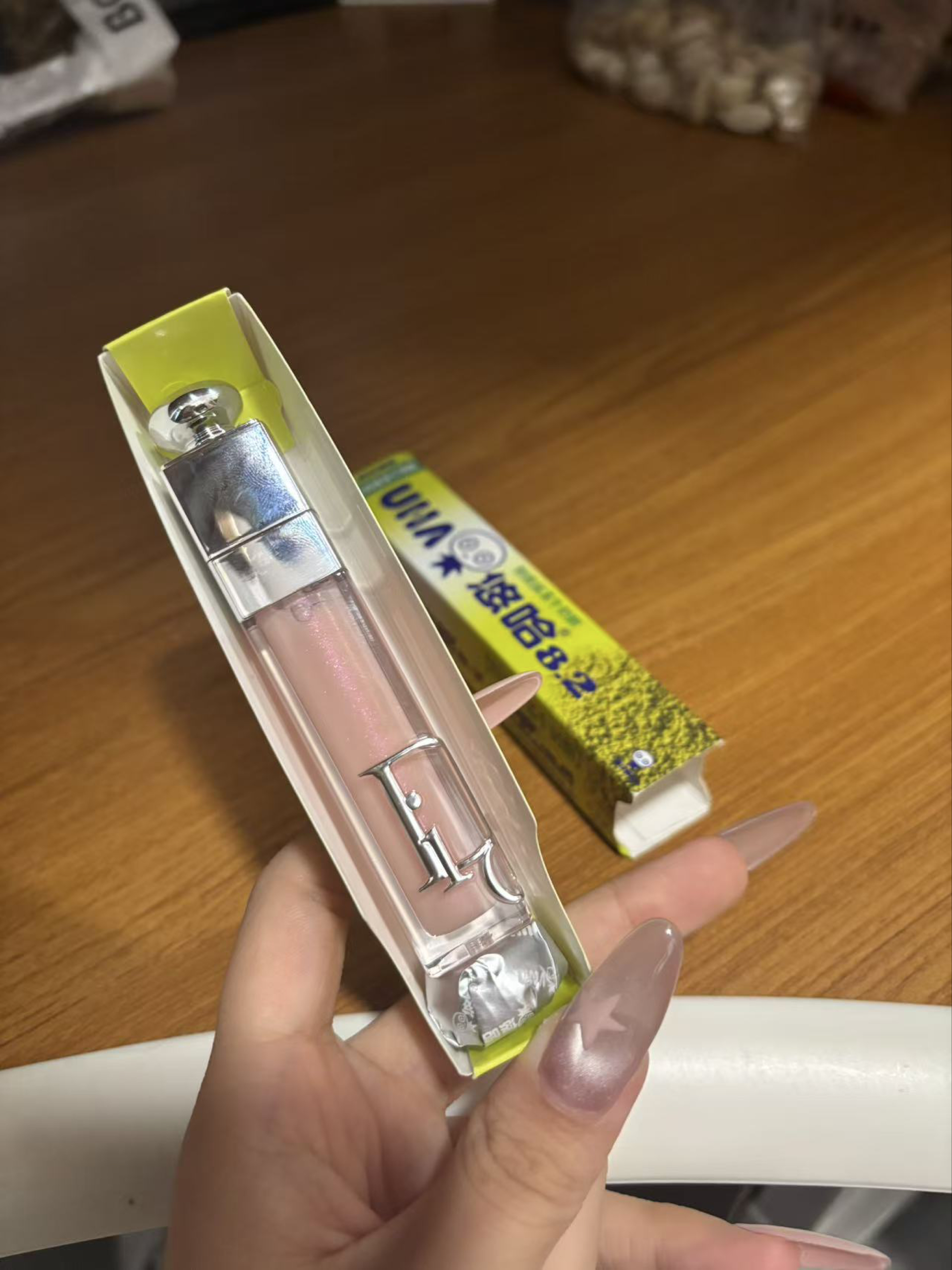 好东西 好看 淡淡的 给女朋友买的 很适