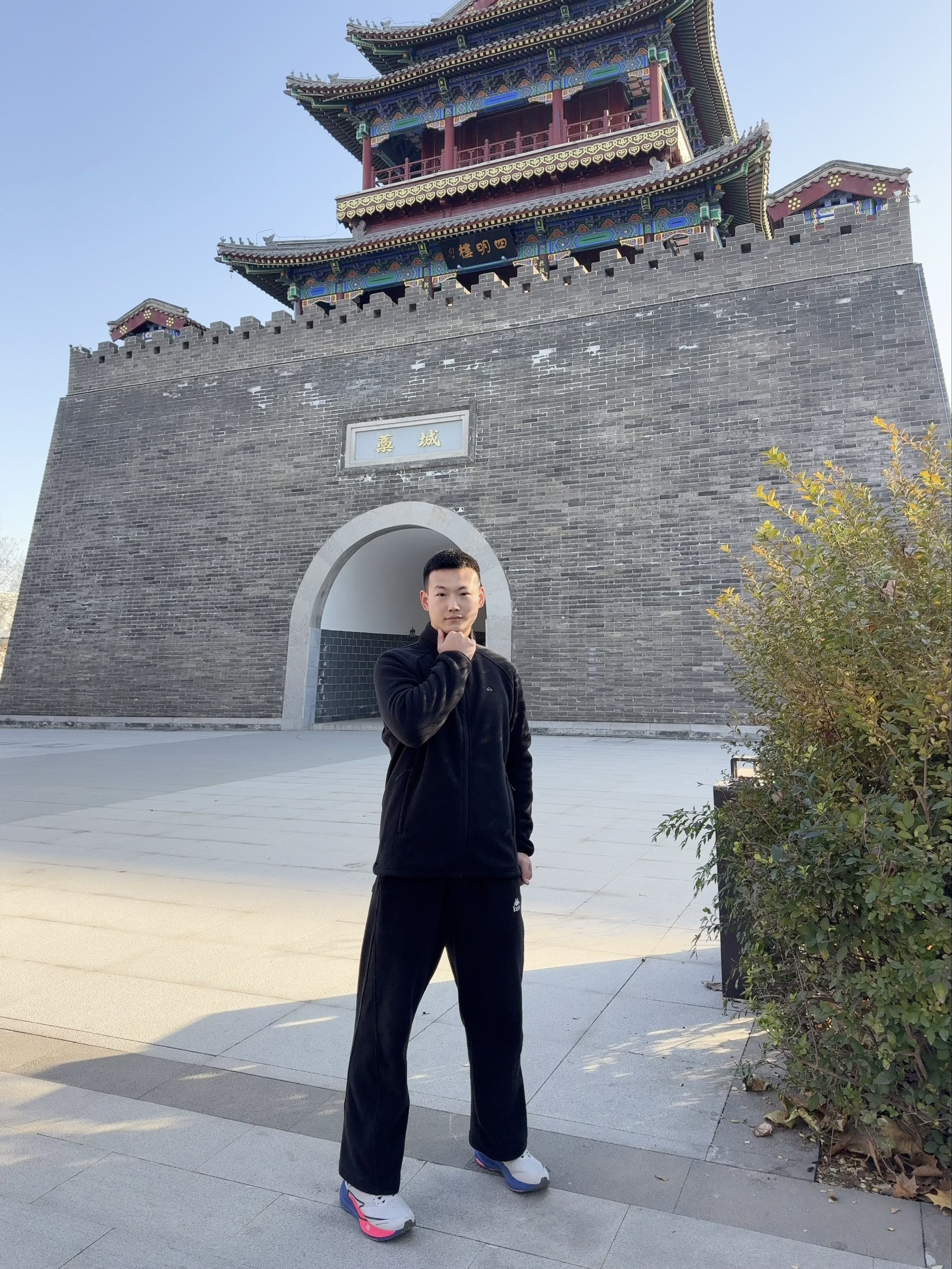 这摇粒绒外套我逛古城穿了一天！暖还不臃肿，搭啥都顺眼