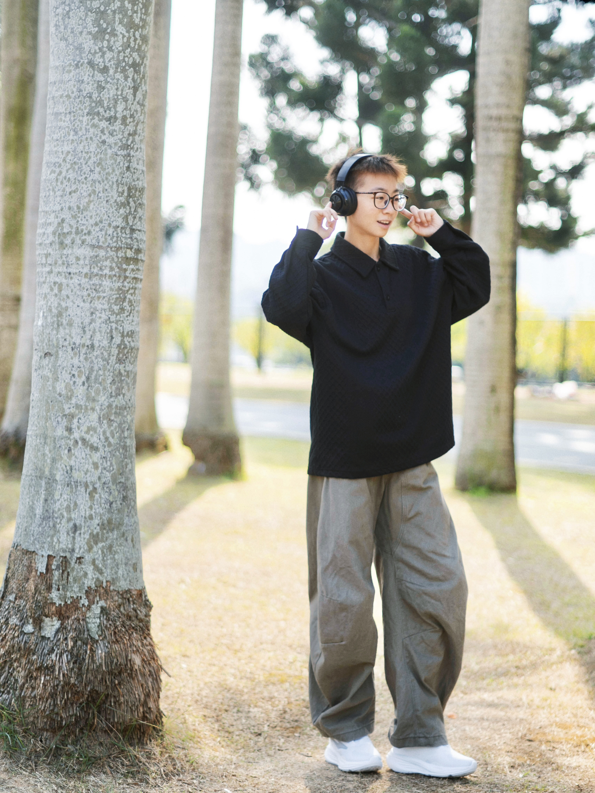 👟秋冬氛围感中性跑鞋｜一双白鞋点亮户外休闲穿搭🍂