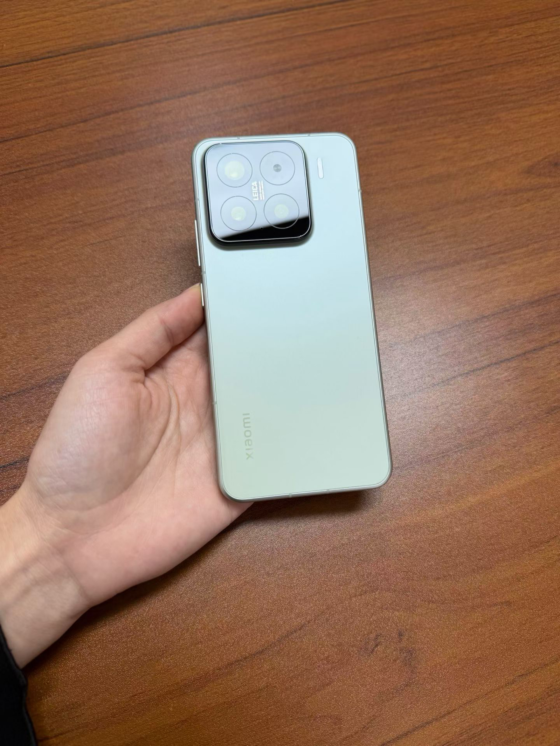 小米15用了三个月,优点确实不少,可缺点成硬伤,用过的人都在吐槽