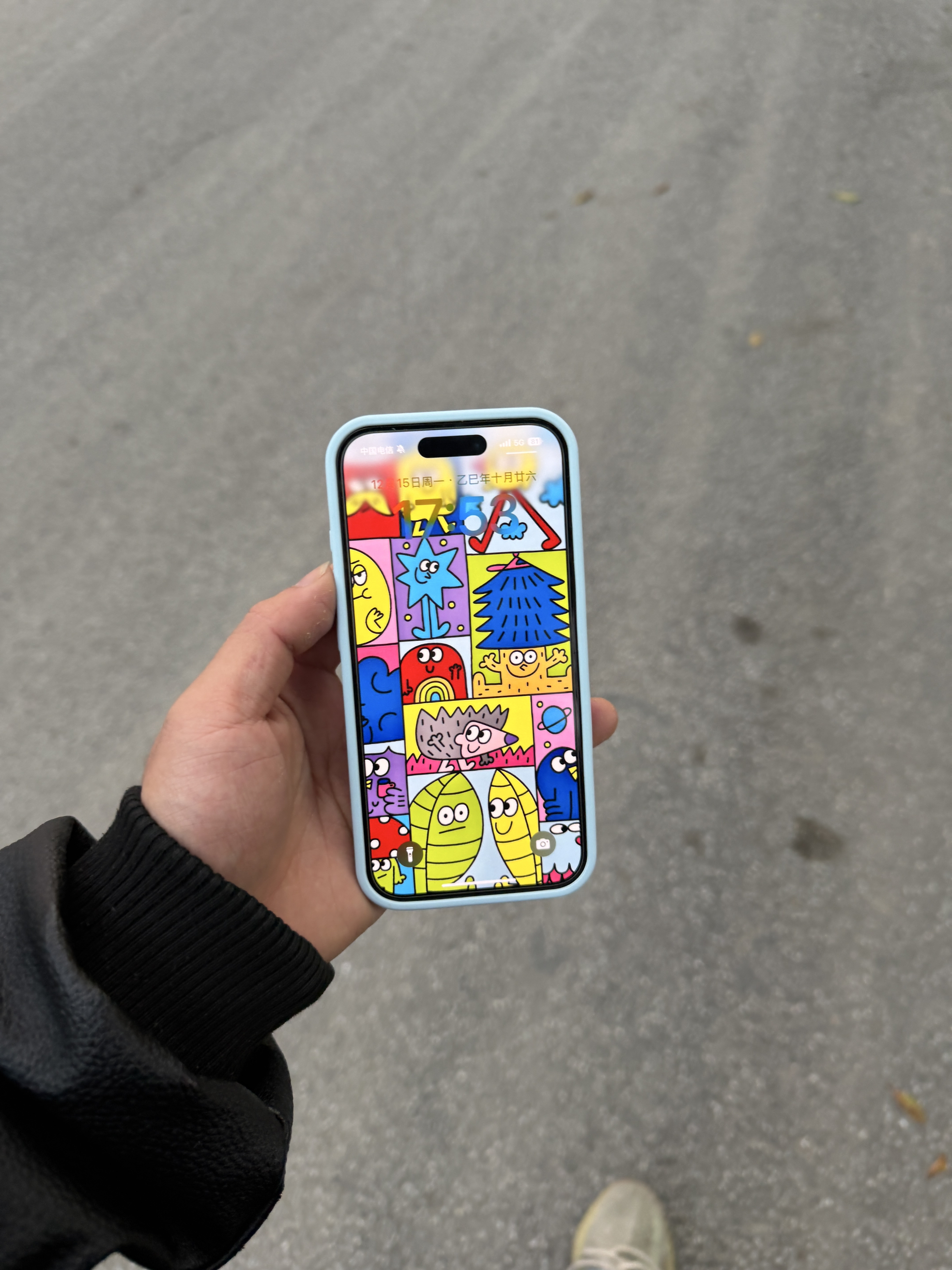 其实17系列，基础款我感觉更好看一点！