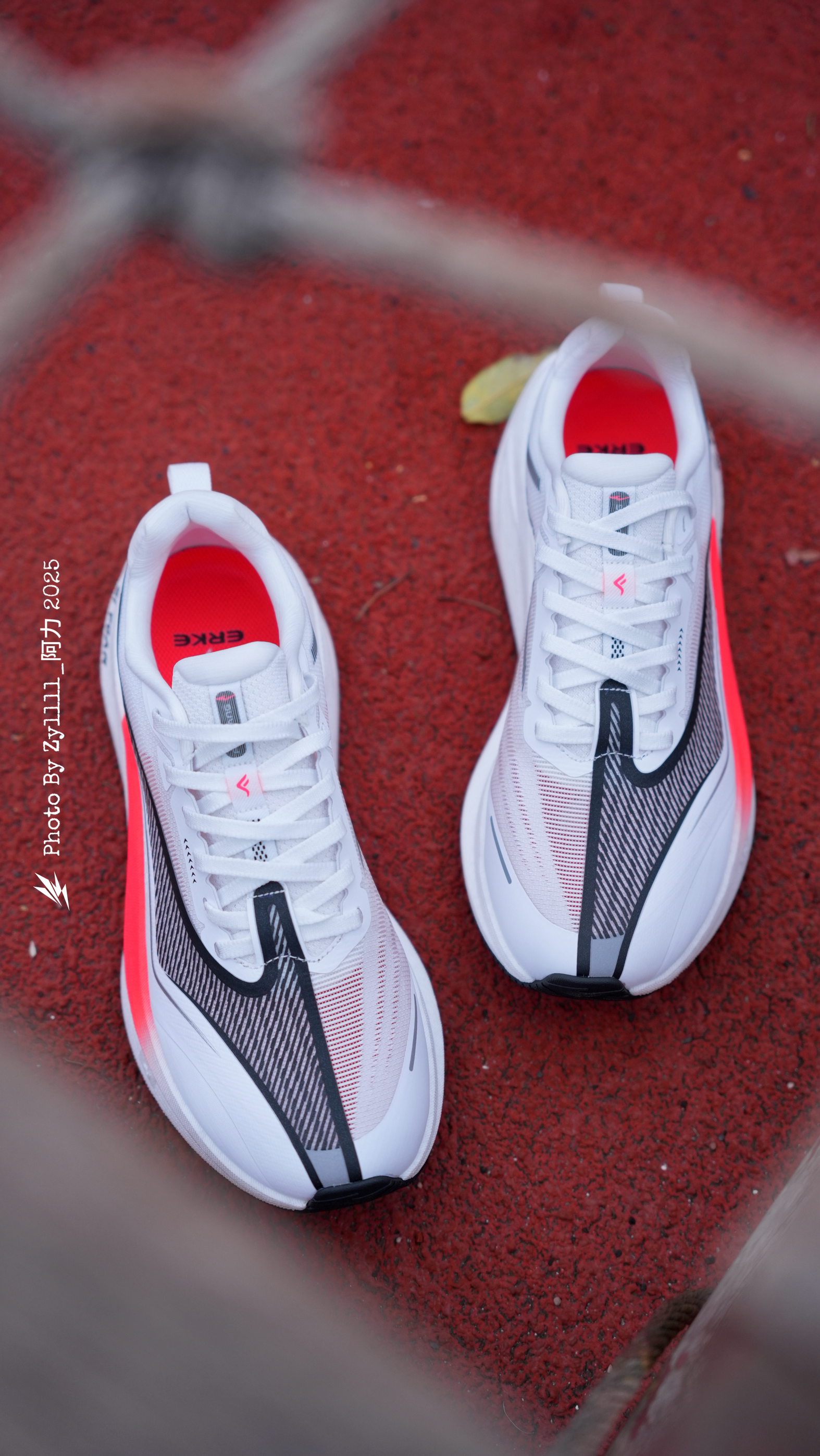 25年末跑鞋圈的高富帅|尔克 飞将