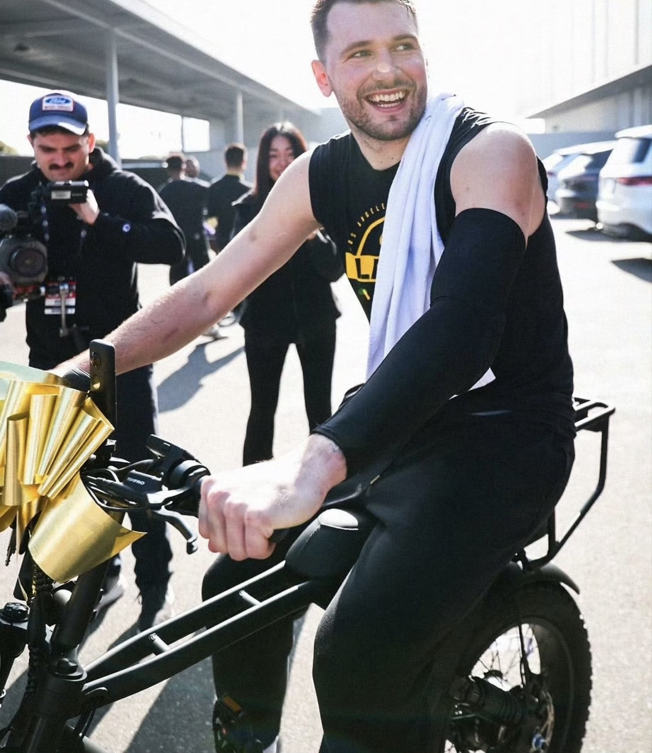 东契奇圣诞礼物已到位!