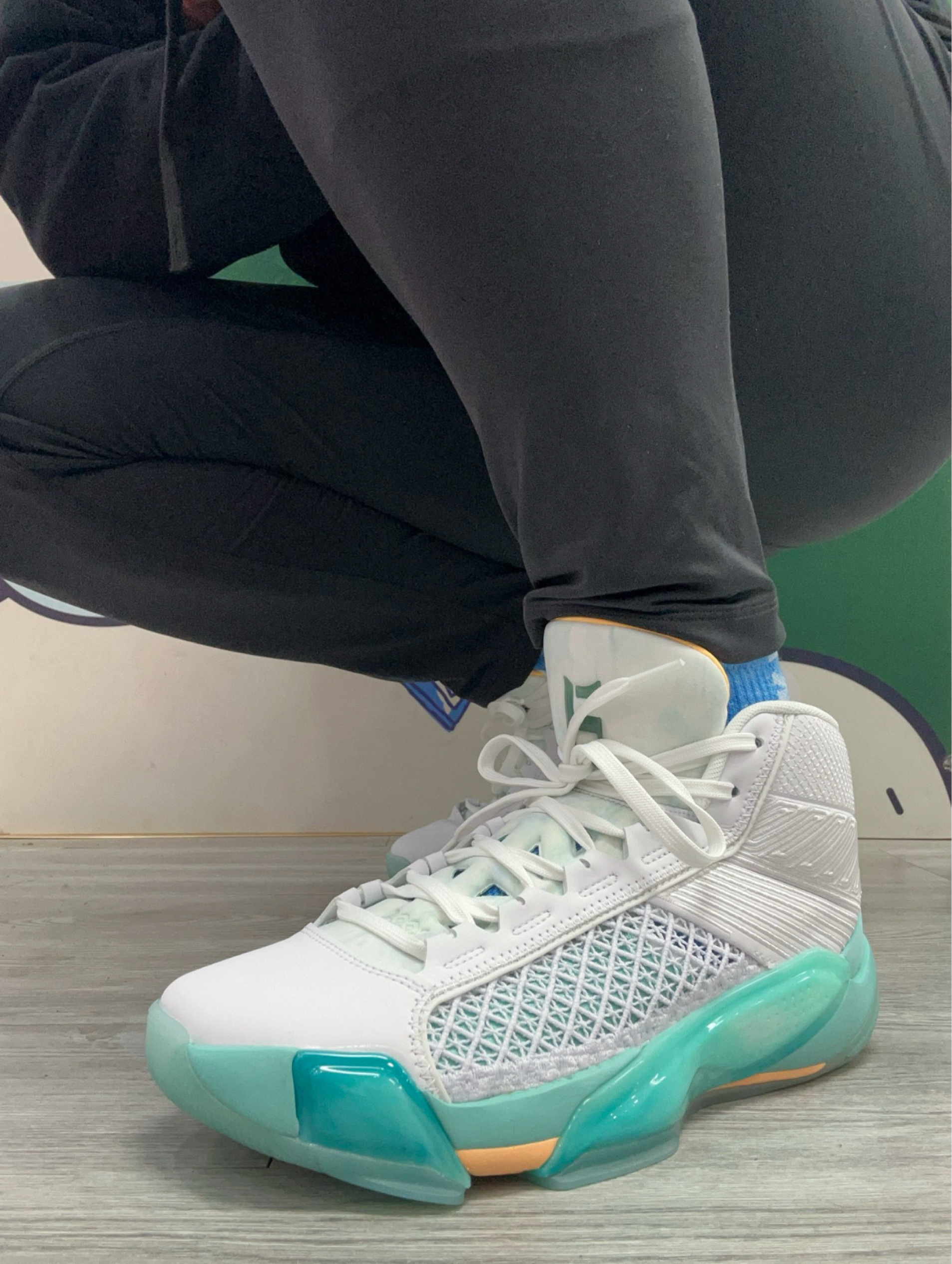 被低估的经典配色 AJ38郭艾伦又让我惊艳了一把