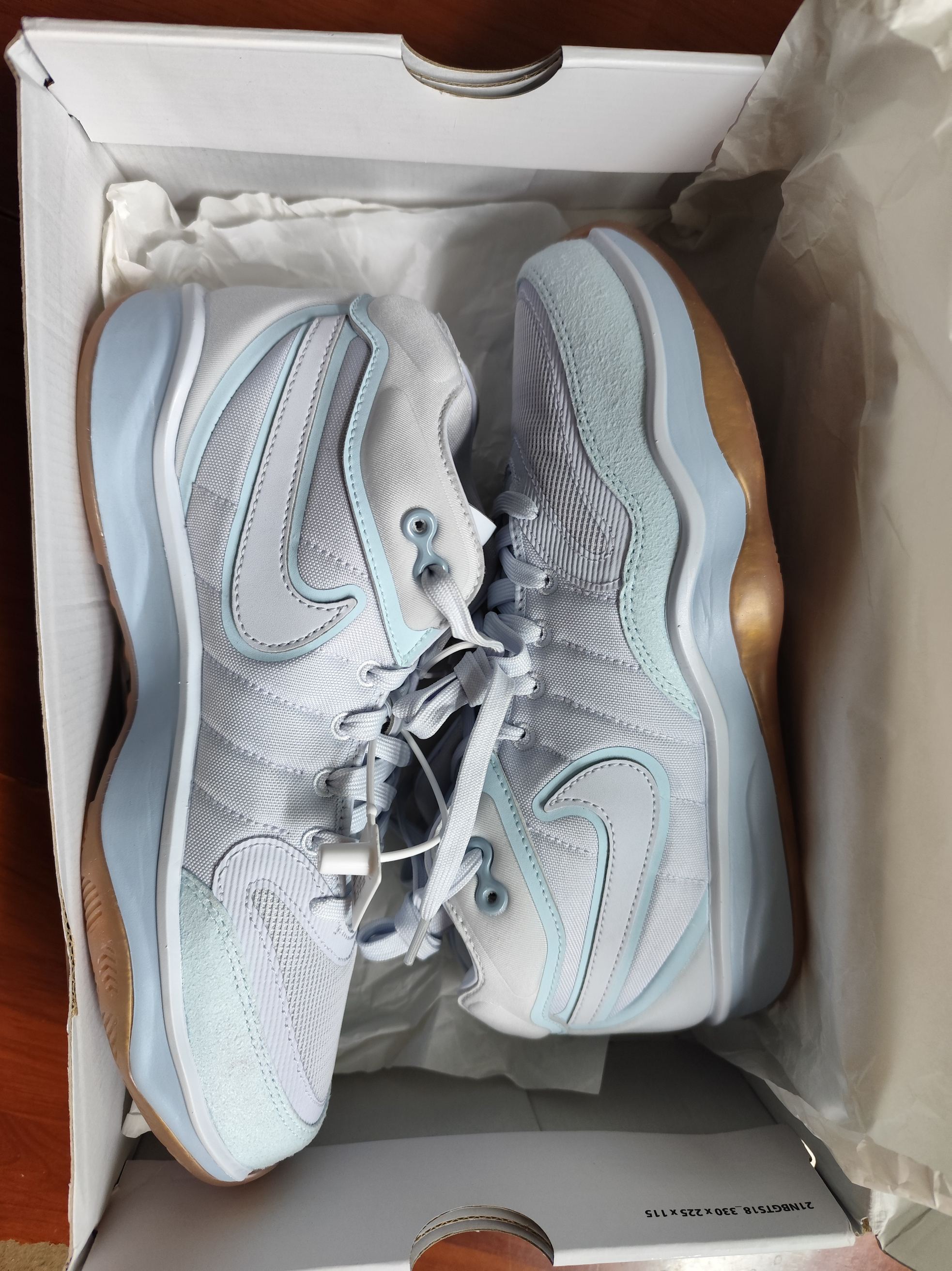 Nike Zoom GT Hustle 2 冰蓝生胶款｜实战党闭眼入的全能后卫鞋