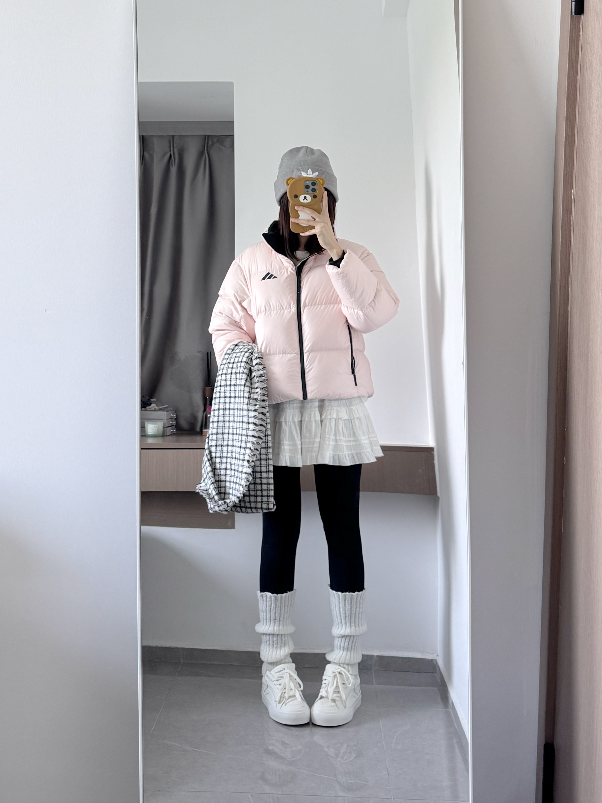 阿迪羽绒服➕小白鞋 入冬这么穿好好看！