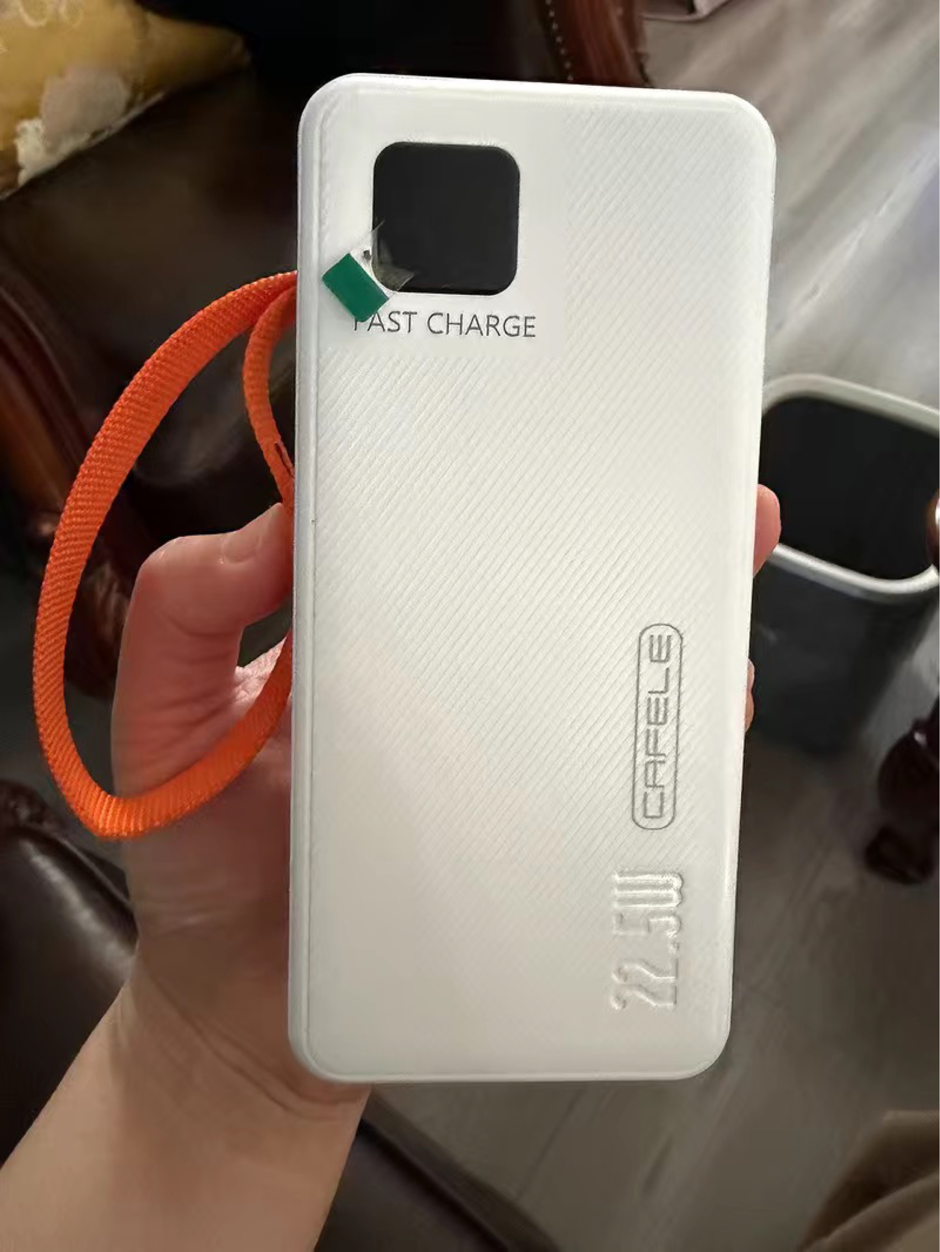 卡斐乐大容量充电宝|出门再也不用带一堆线了