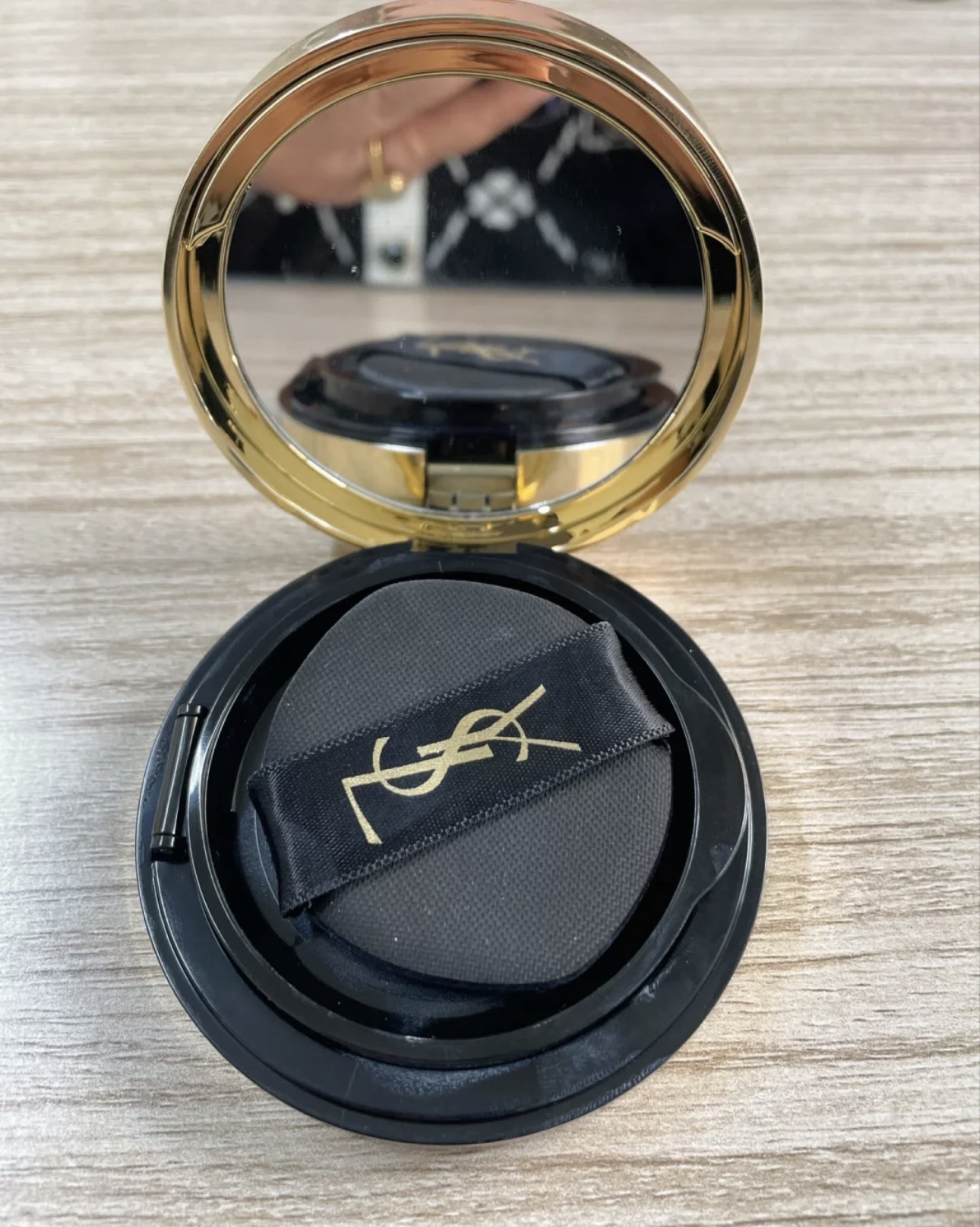 YSLB10气垫 不一样的化妆体验！