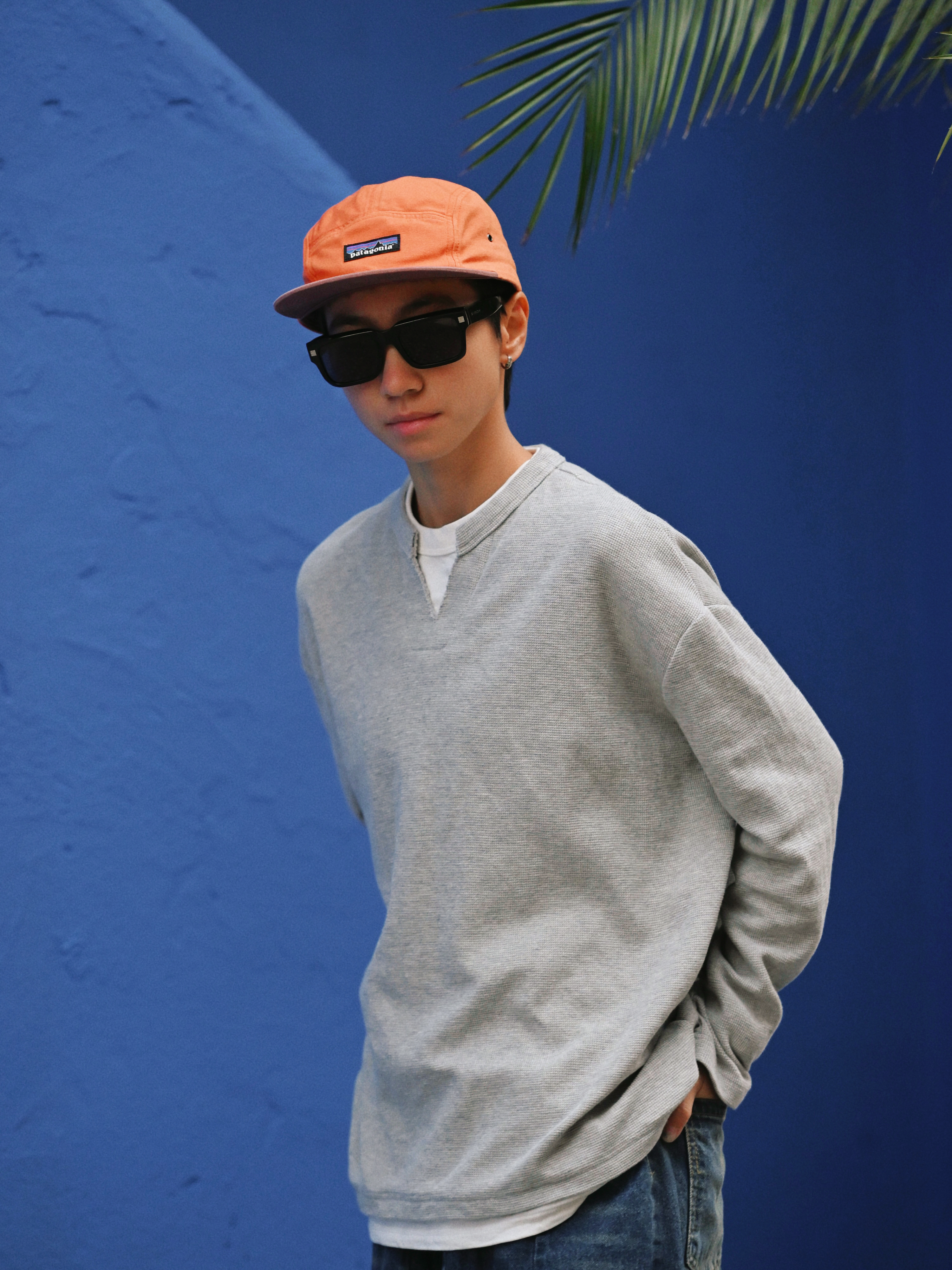 🕶️戴上墨镜装酷