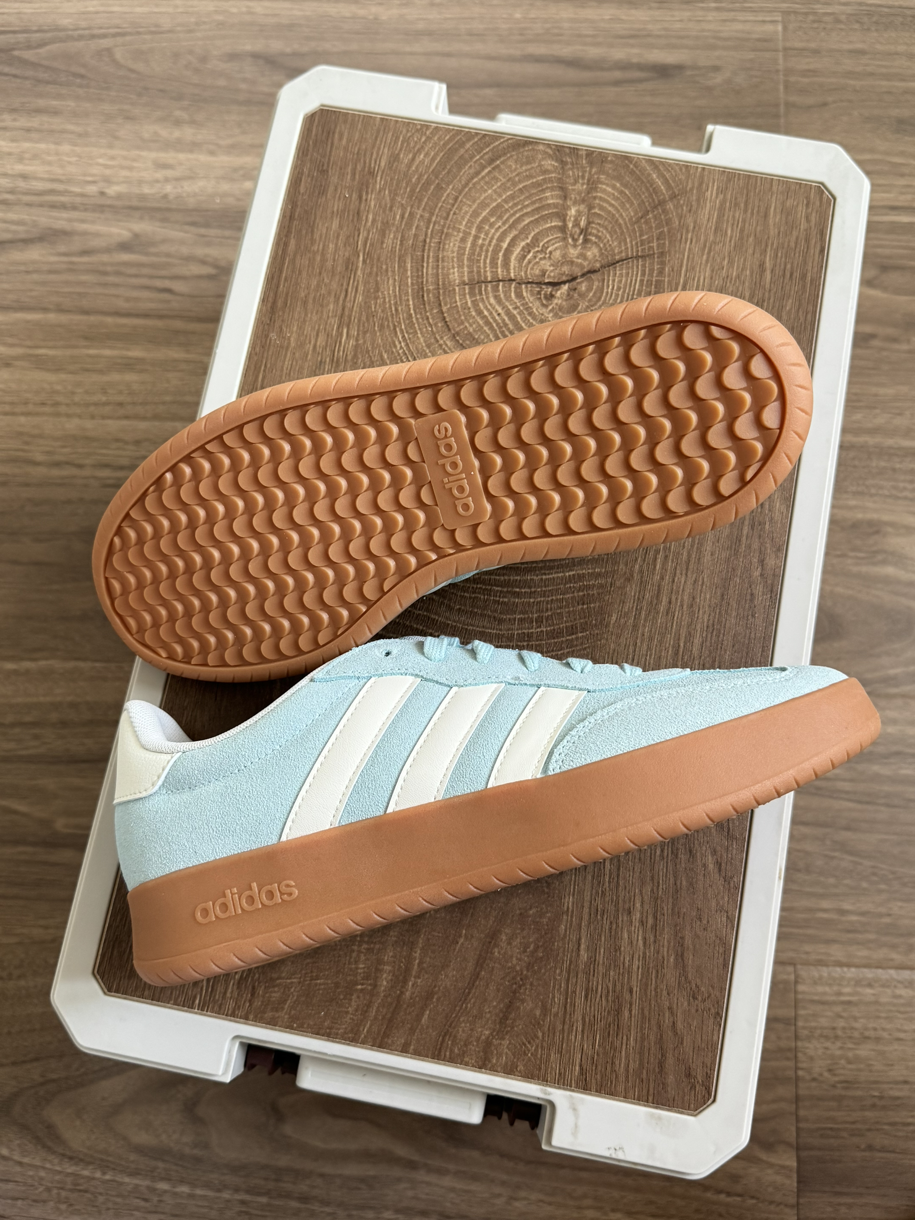 情侣款安排！这双薄荷绿鞋穿出氛围感CP