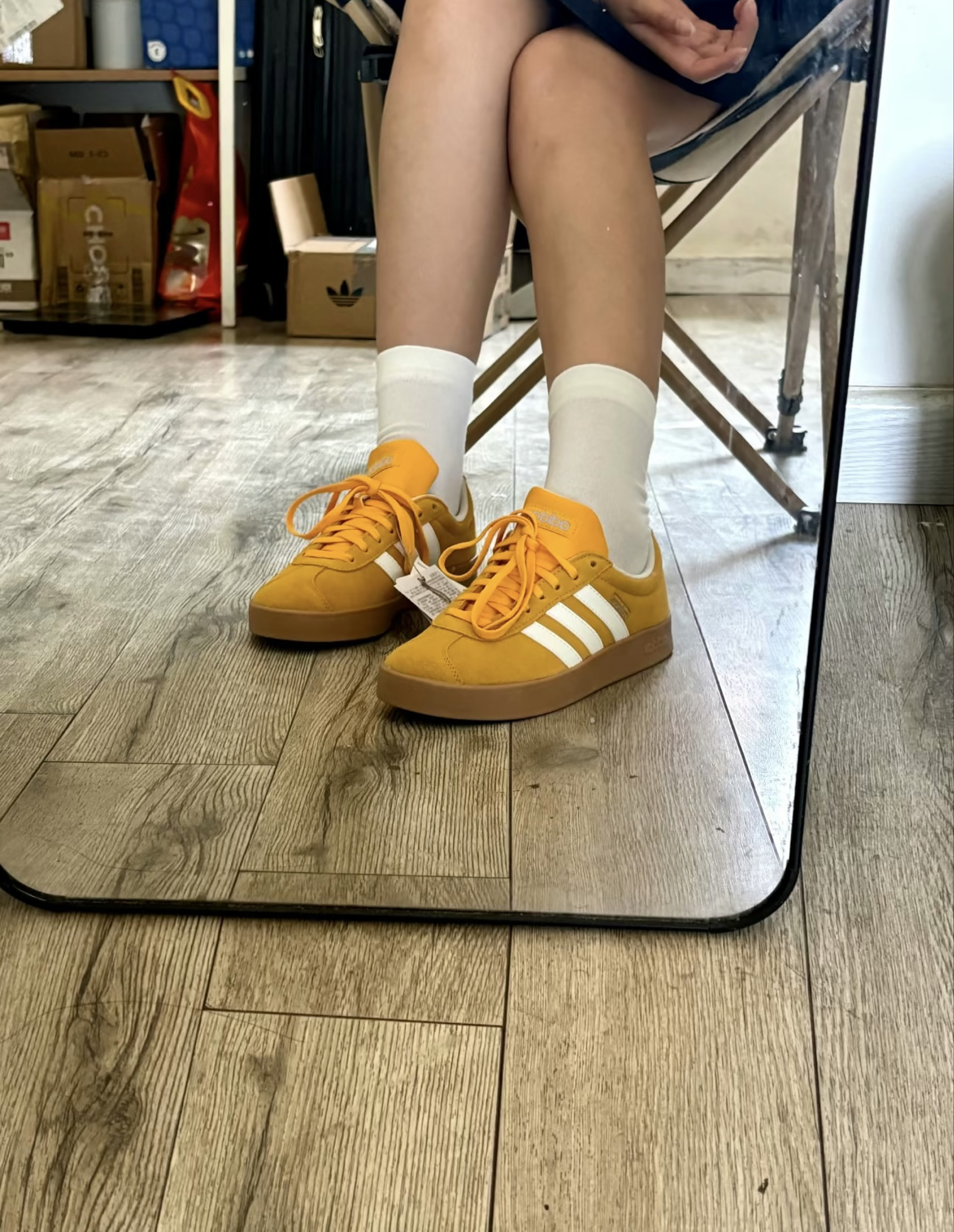 救命！这双姜黄鞋直接焊在脚上