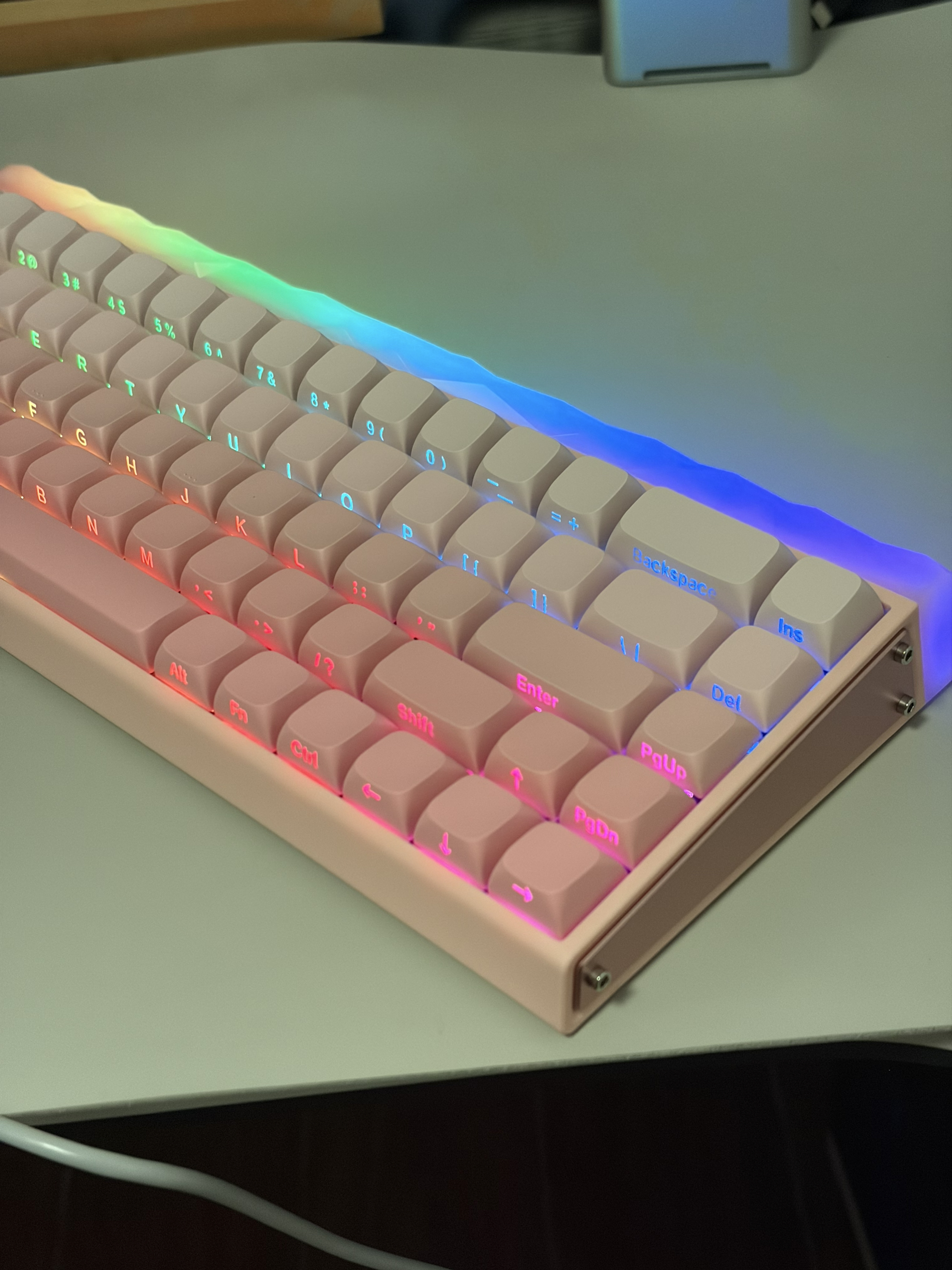 百元就能拿下如此炫酷的狼蛛键盘⌨️