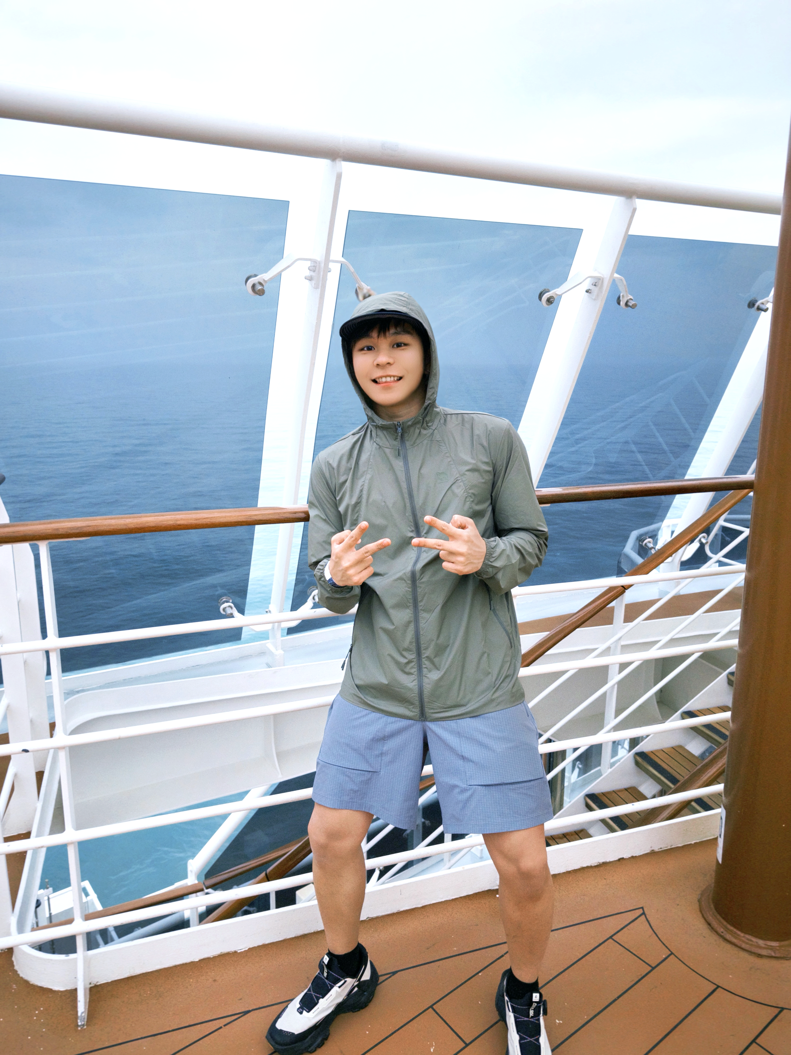 坐游轮出海，在甲板上找到了夏天的感觉