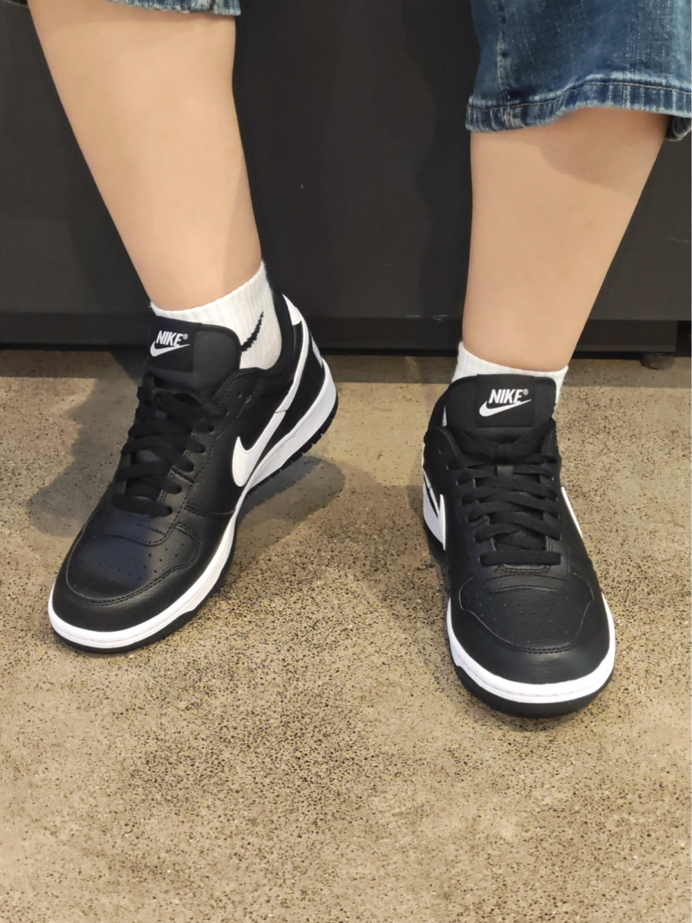 超好看已经不足以形容！这双经典黑白BIG NIKE low直接封神😘

#ootdinspo
永不