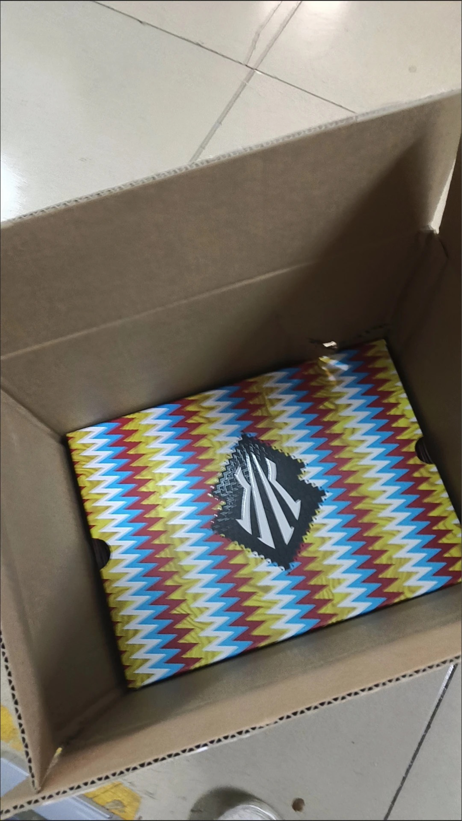 凯里欧文的板鞋也太帅了