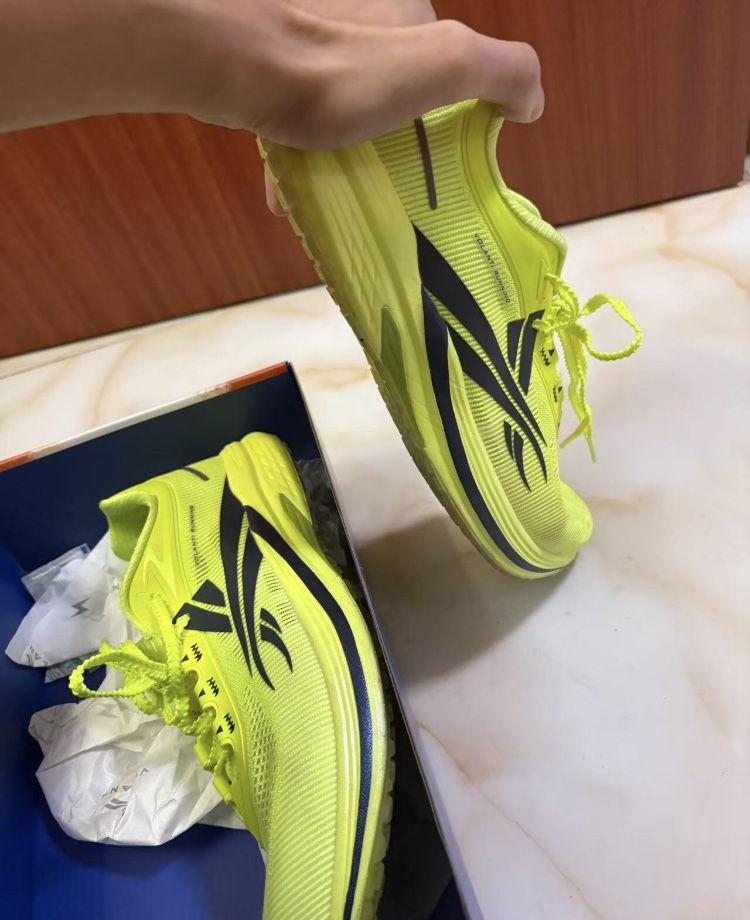 体育生跑鞋推荐