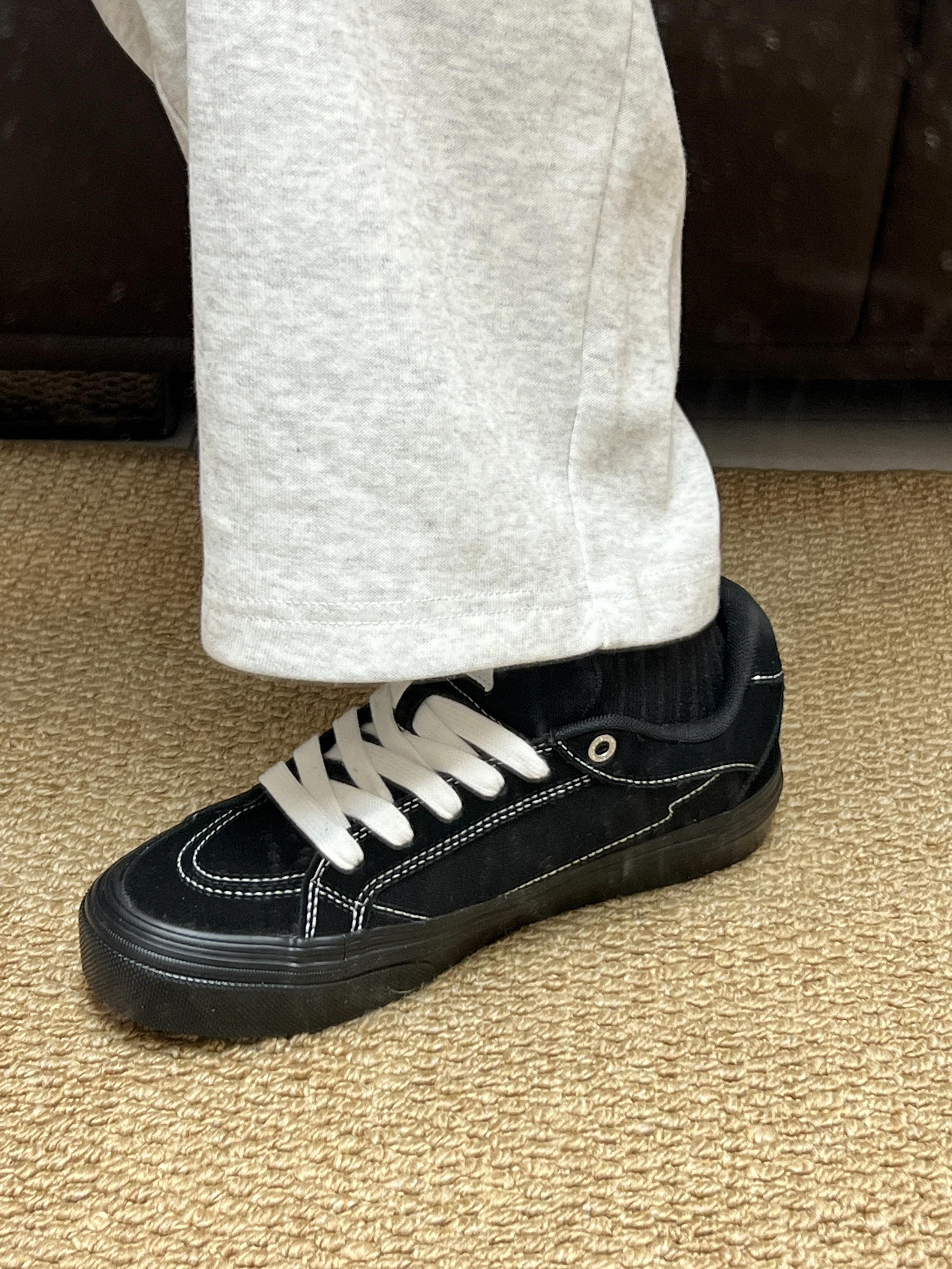 顽刻板鞋｜我鞋柜里最百搭的“万金油”🖤