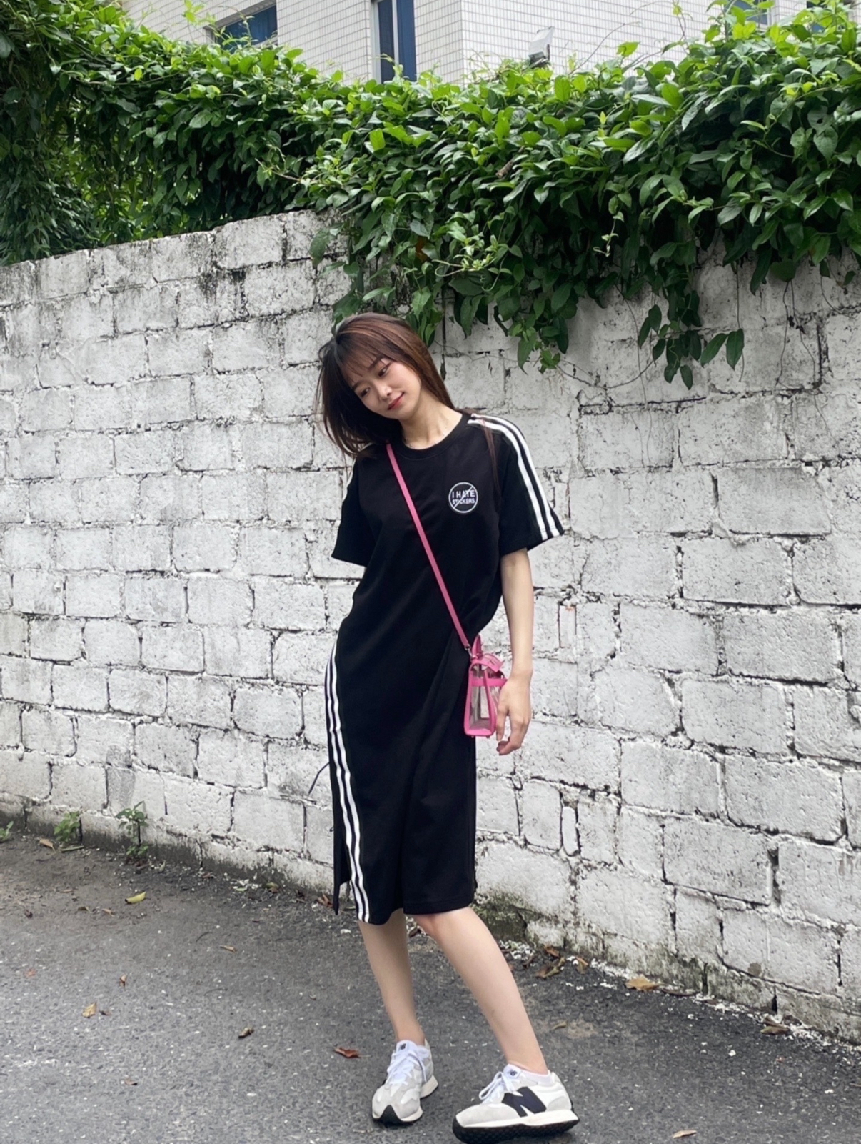 OOTD｜黑白美式开叉连衣裙➕新百伦 泰酷啦 😎