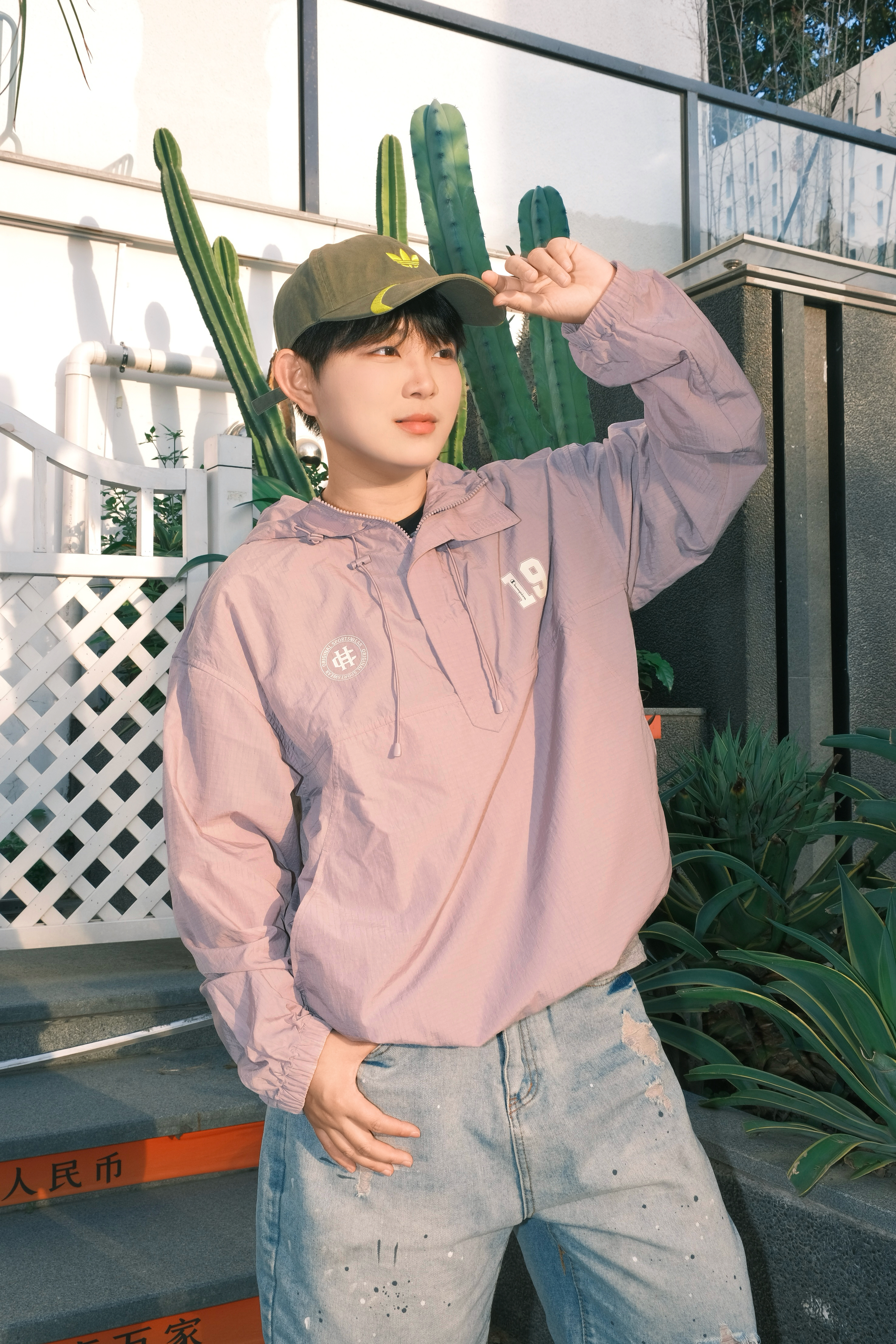 💜淡紫冲锋衣｜自带柔光的少年感