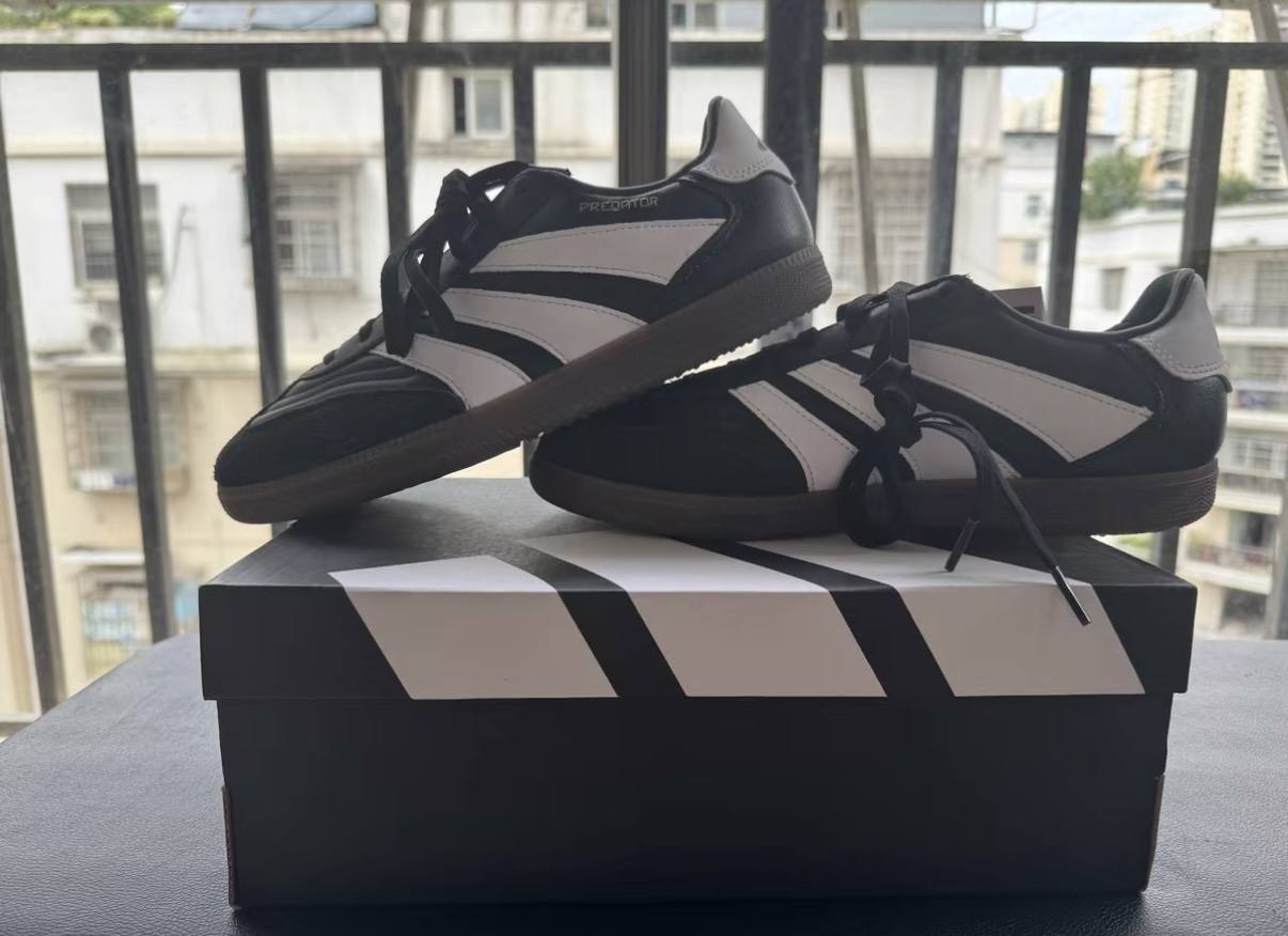 adidas Predator Freestyle IN足球鞋