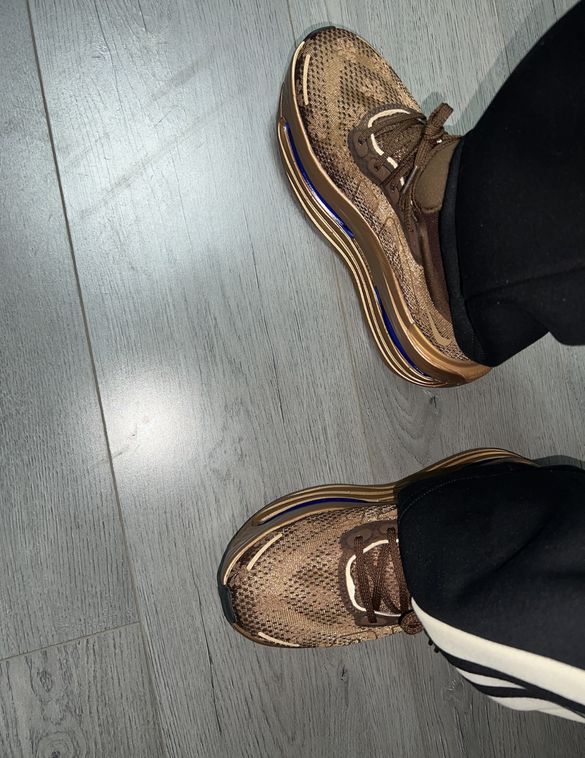 Nike Vomero Premium跑鞋
