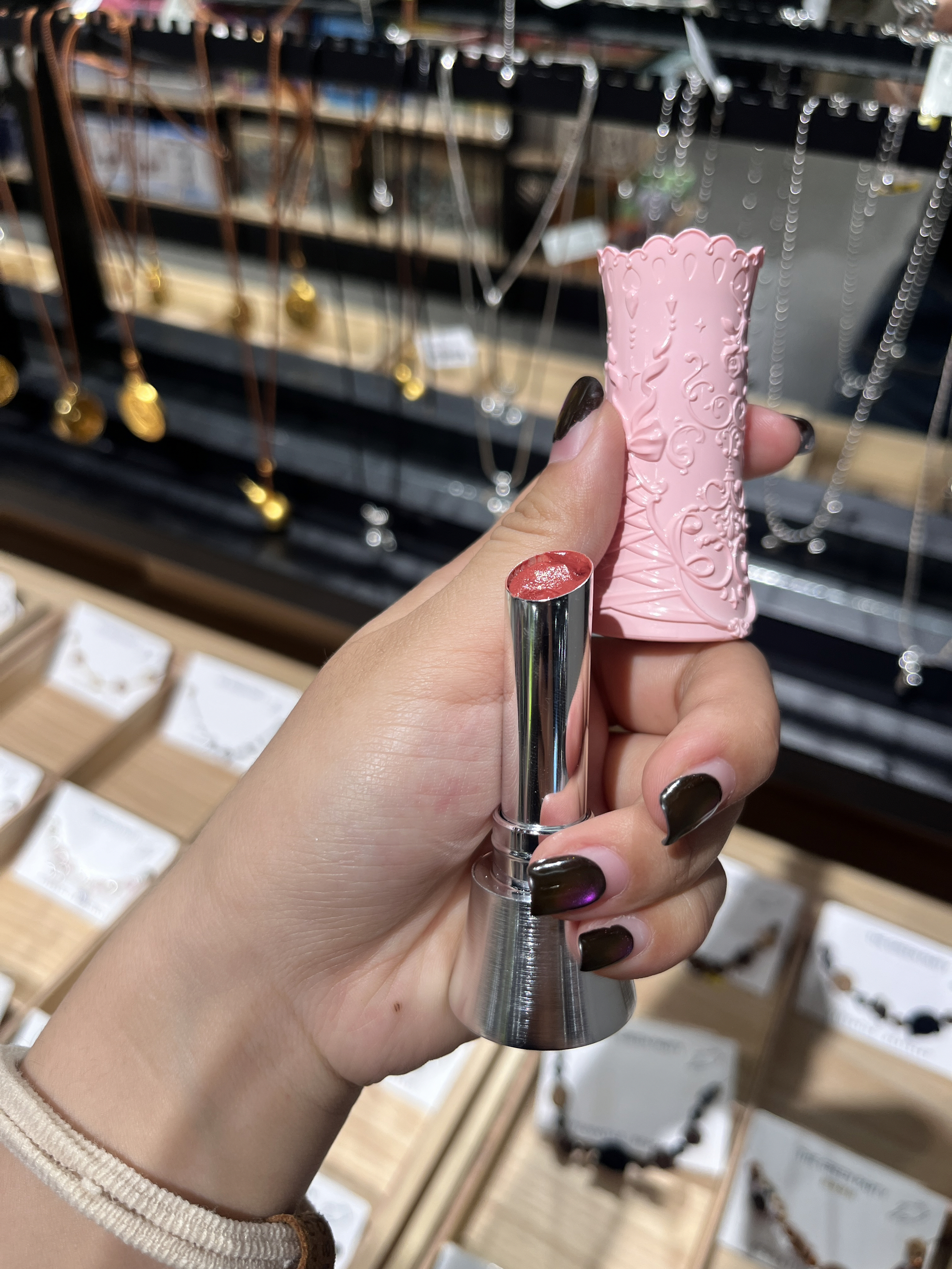 颜值封神！花知晓独角兽口红，上嘴秒变玻璃嘟嘟唇💄