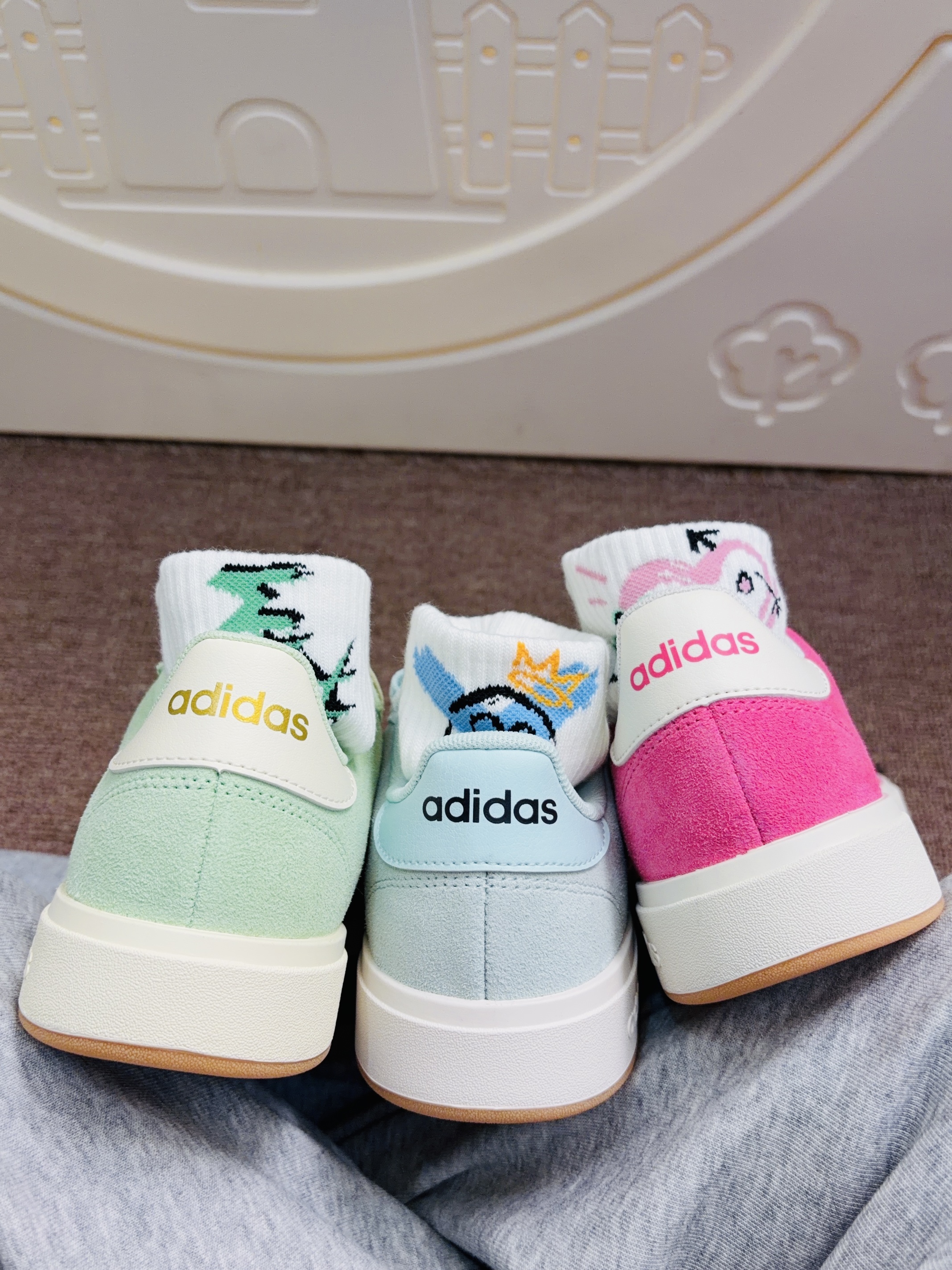 Adidas三叶草多巴胺板鞋🧼搭新袜子好好看🍃