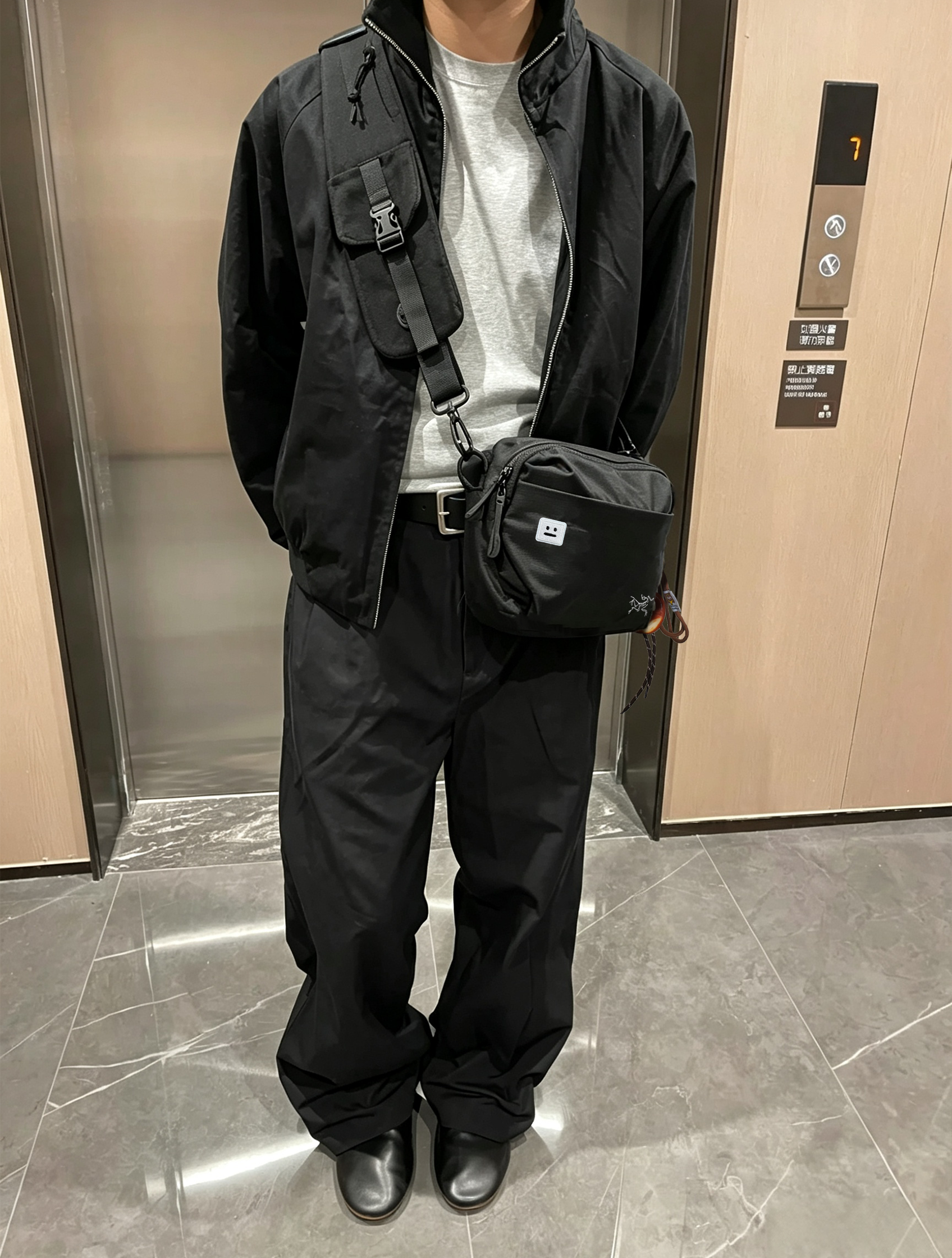 单肩斜挎包就选始祖鸟