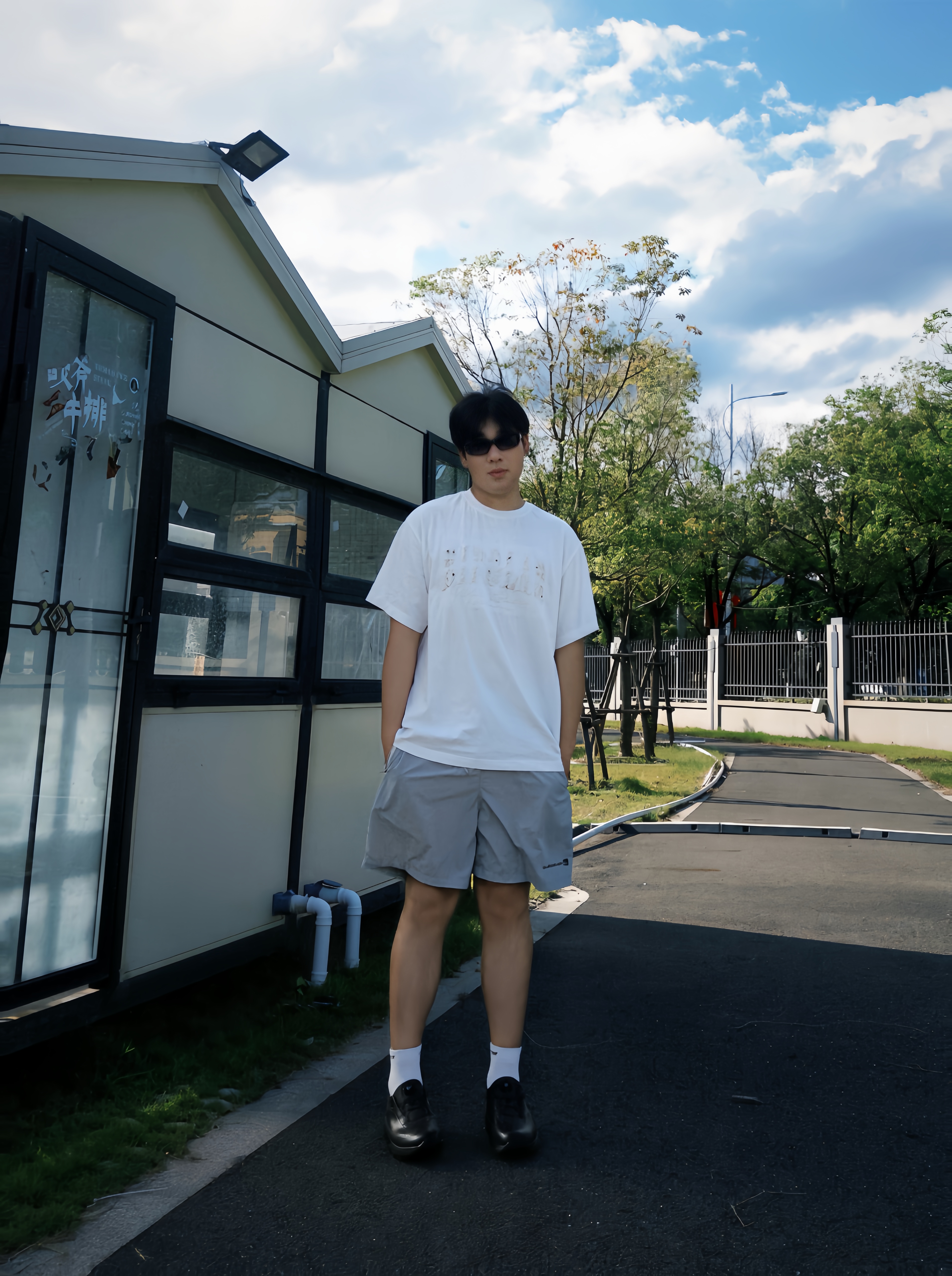 ootd｜商务正装就喜欢穿点皮的～