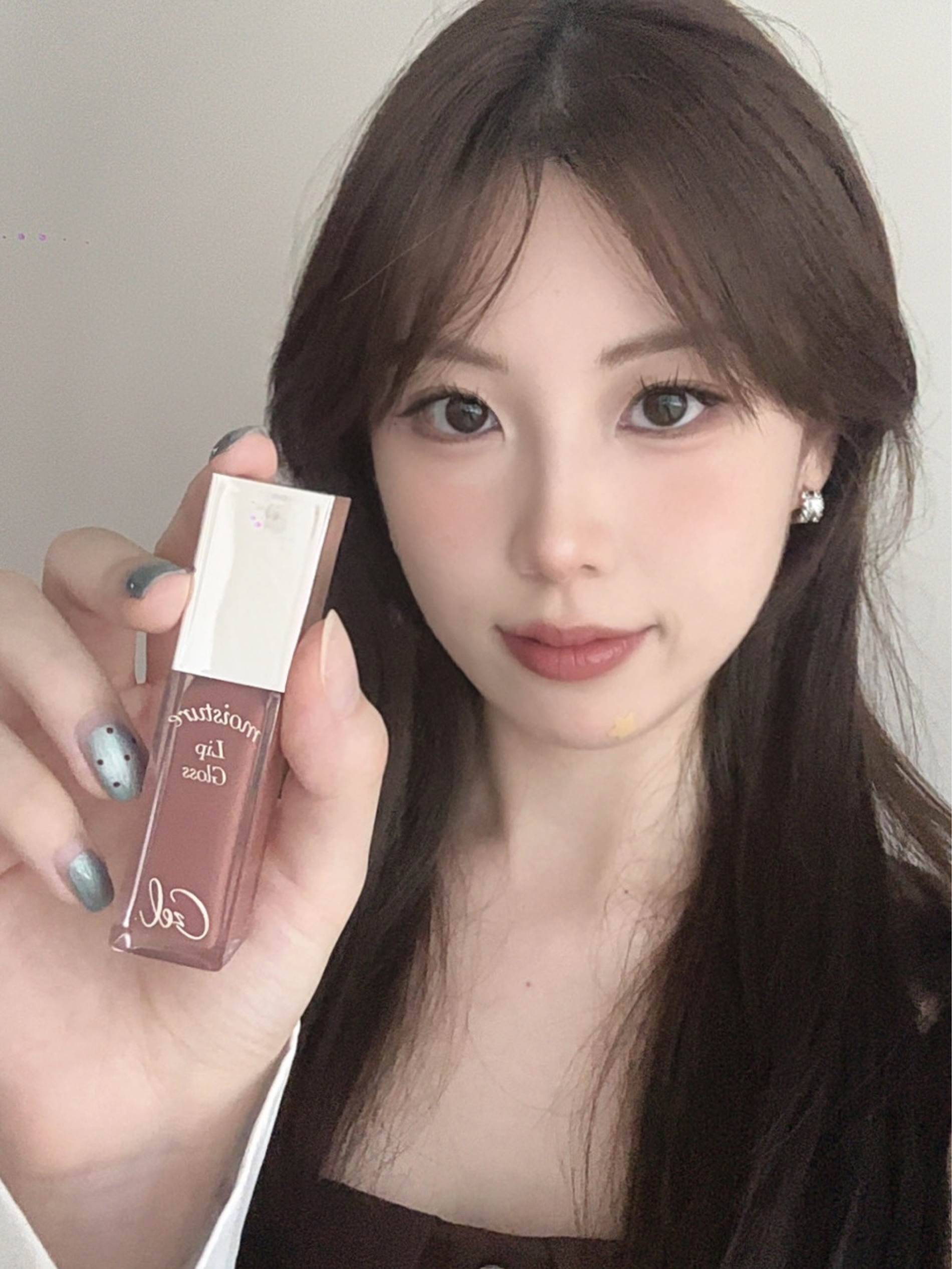 花小钱办美事｜这支唇釉我回购到怕它停产！