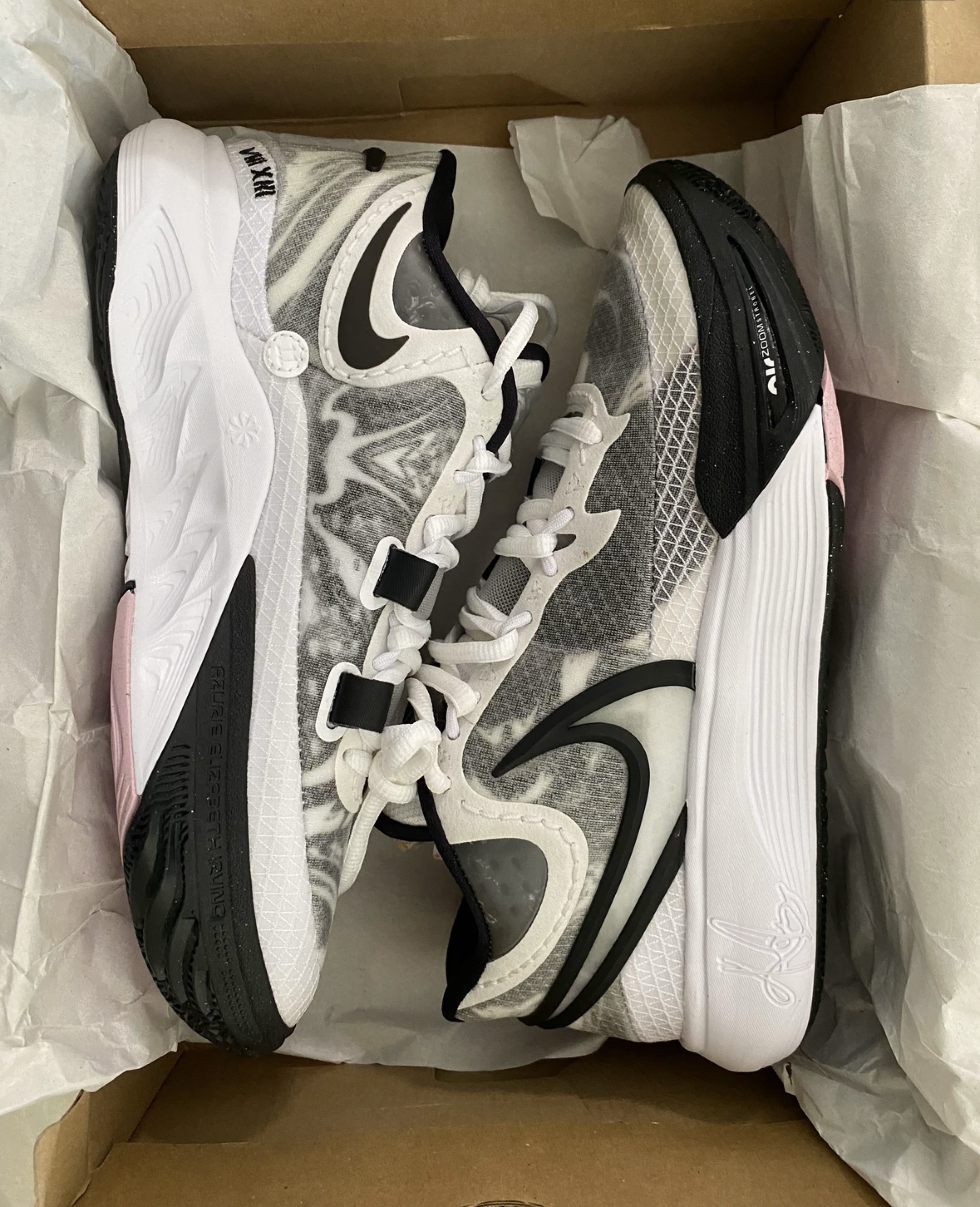 Nike Kyrie 8 欧文8 黑白大理石配色