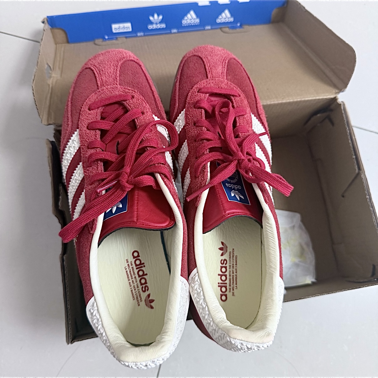 Adidas Gazelle 复古红德训鞋 实拍