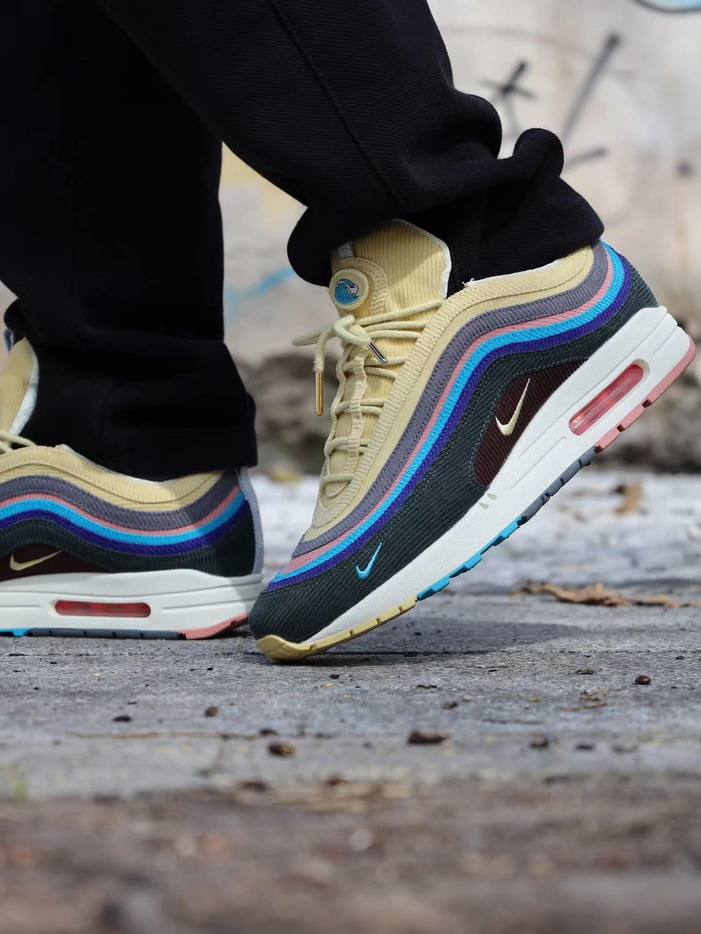 球鞋收藏天花板🌈Sean Wotherspoon灯芯绒彩虹Air Max1/97