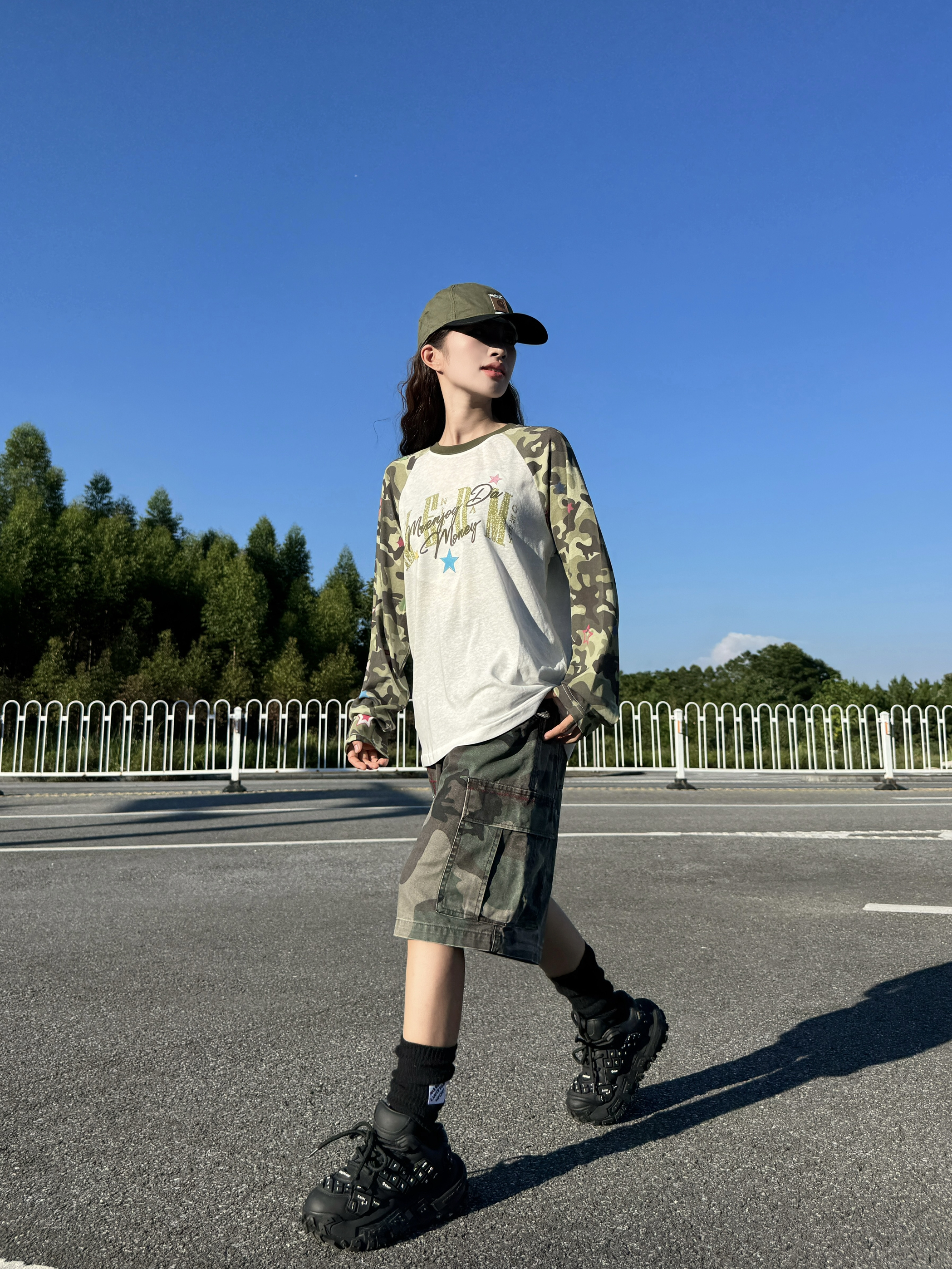 今日迷彩街头look