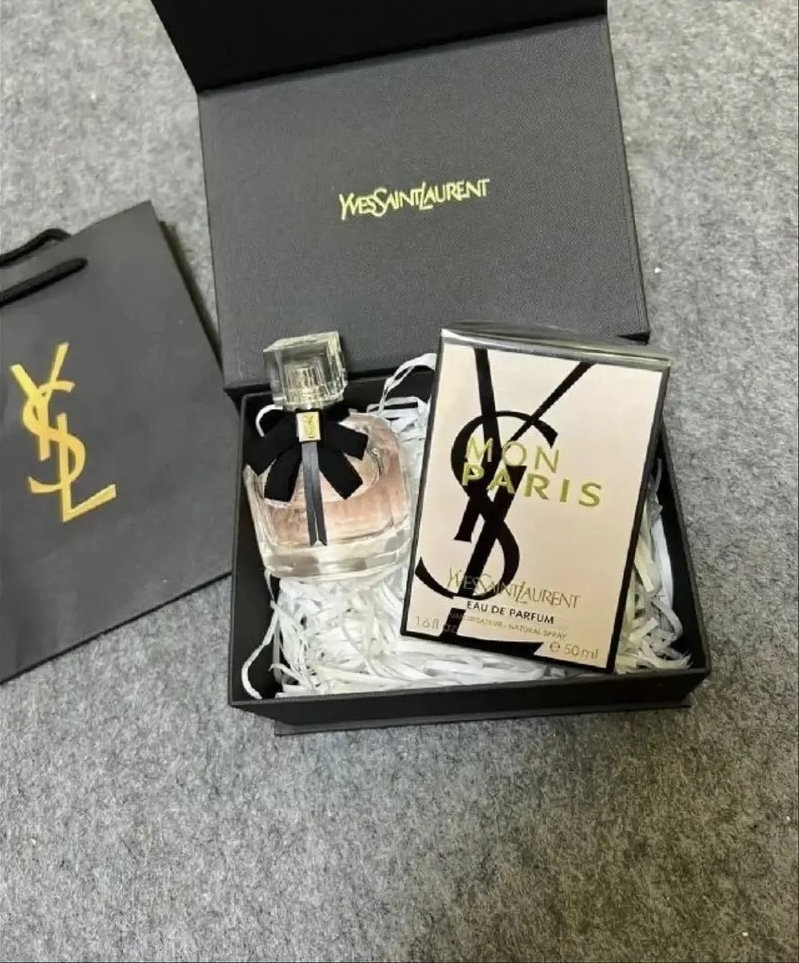 送礼闭眼入！YSL口红+香水套装太省心了