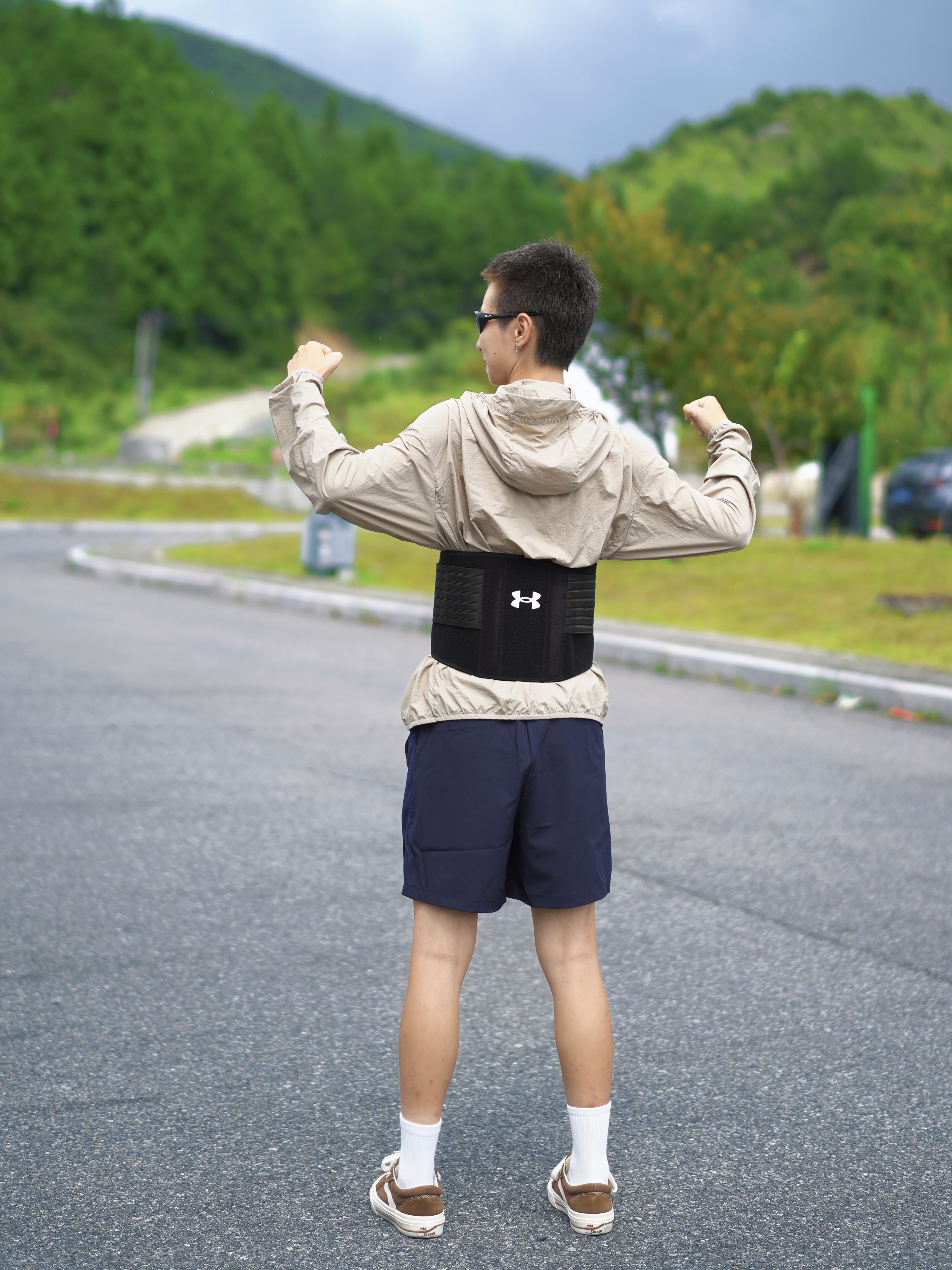 🧢🏔️夏日户外|UA护腰是我的穿搭隐藏单品