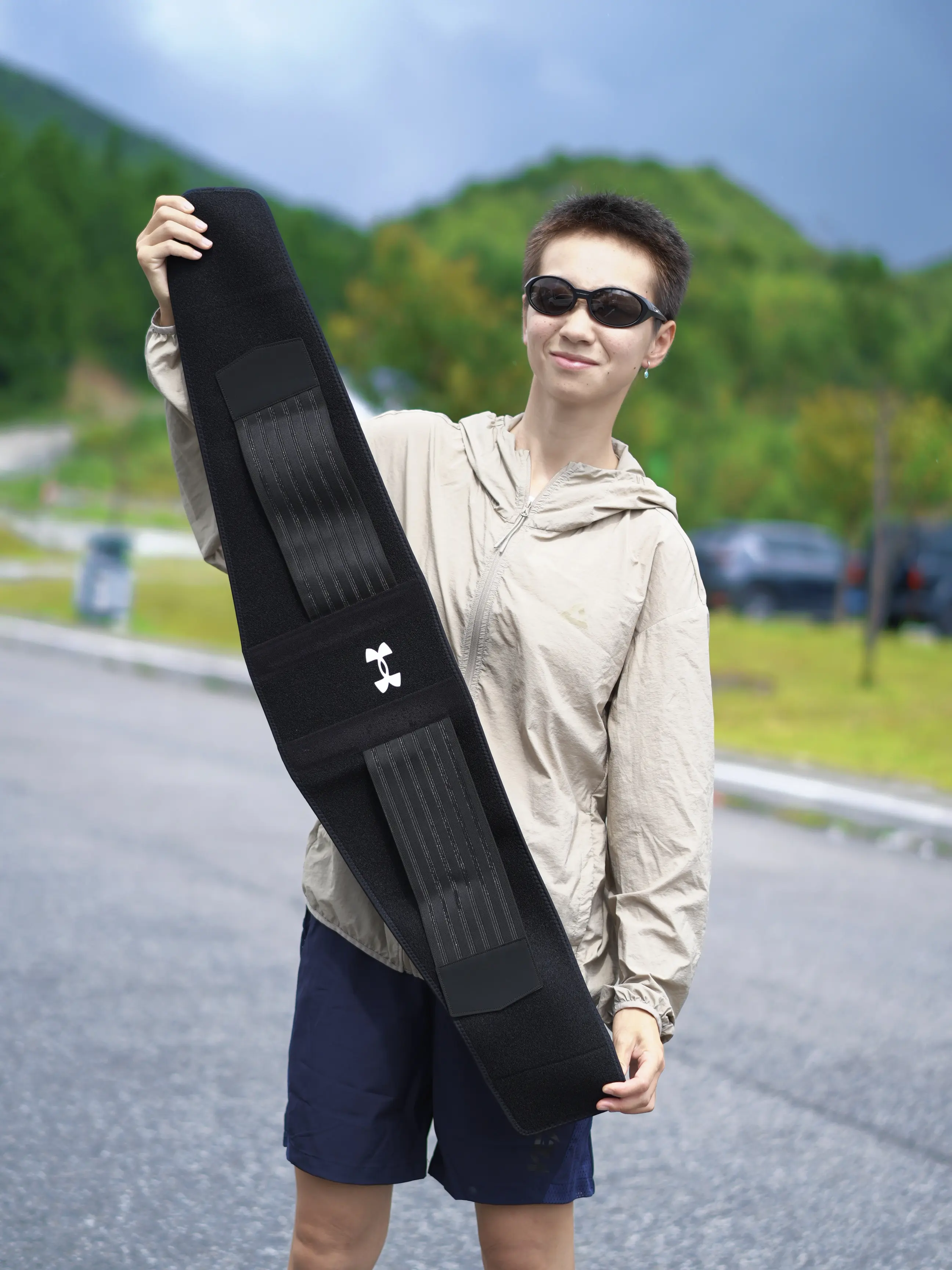 🧢🏔️夏日户外|UA护腰是我的穿搭隐藏单品
