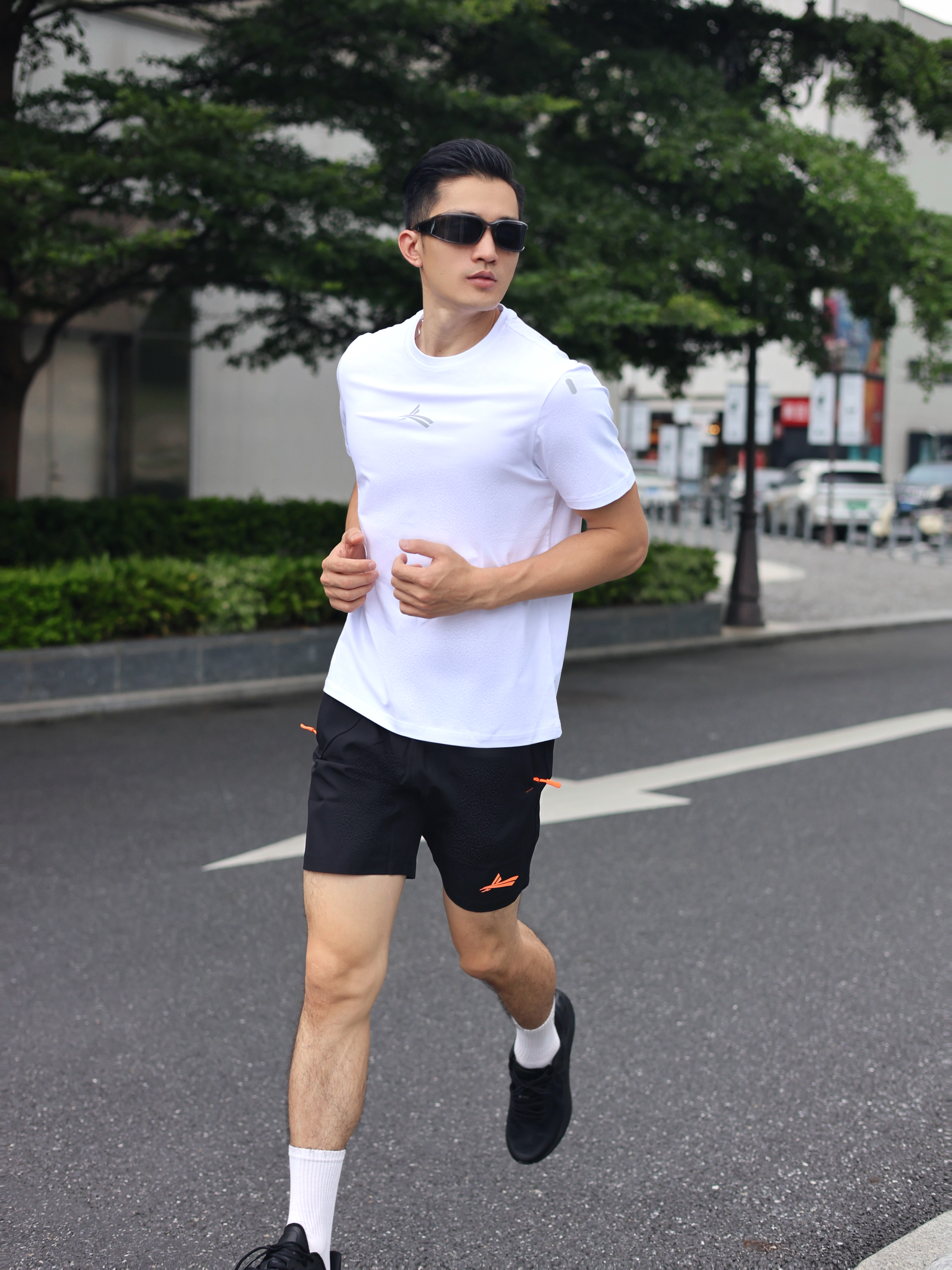 夏日Cityboy运动穿搭 | 清爽跑步套装焊在身上品