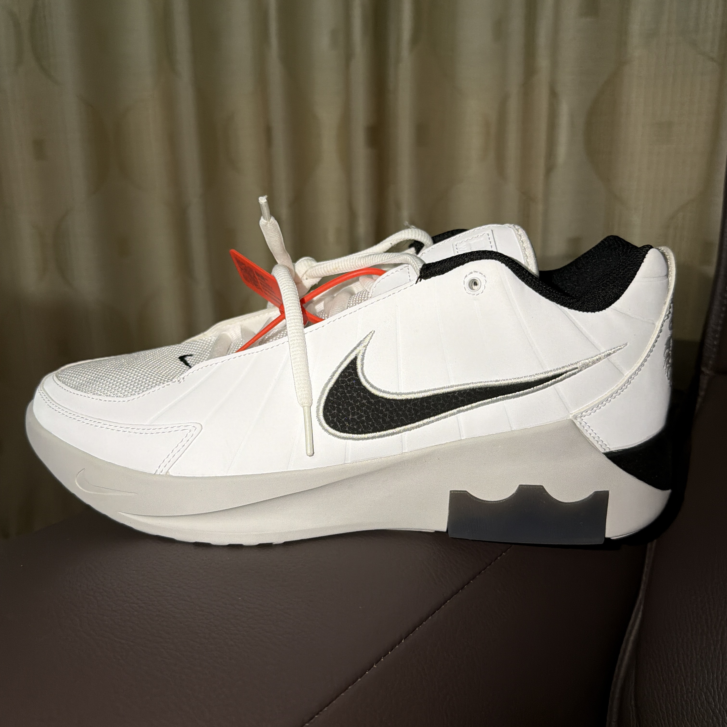上脚实测｜Nike詹姆斯实战球鞋体验分享