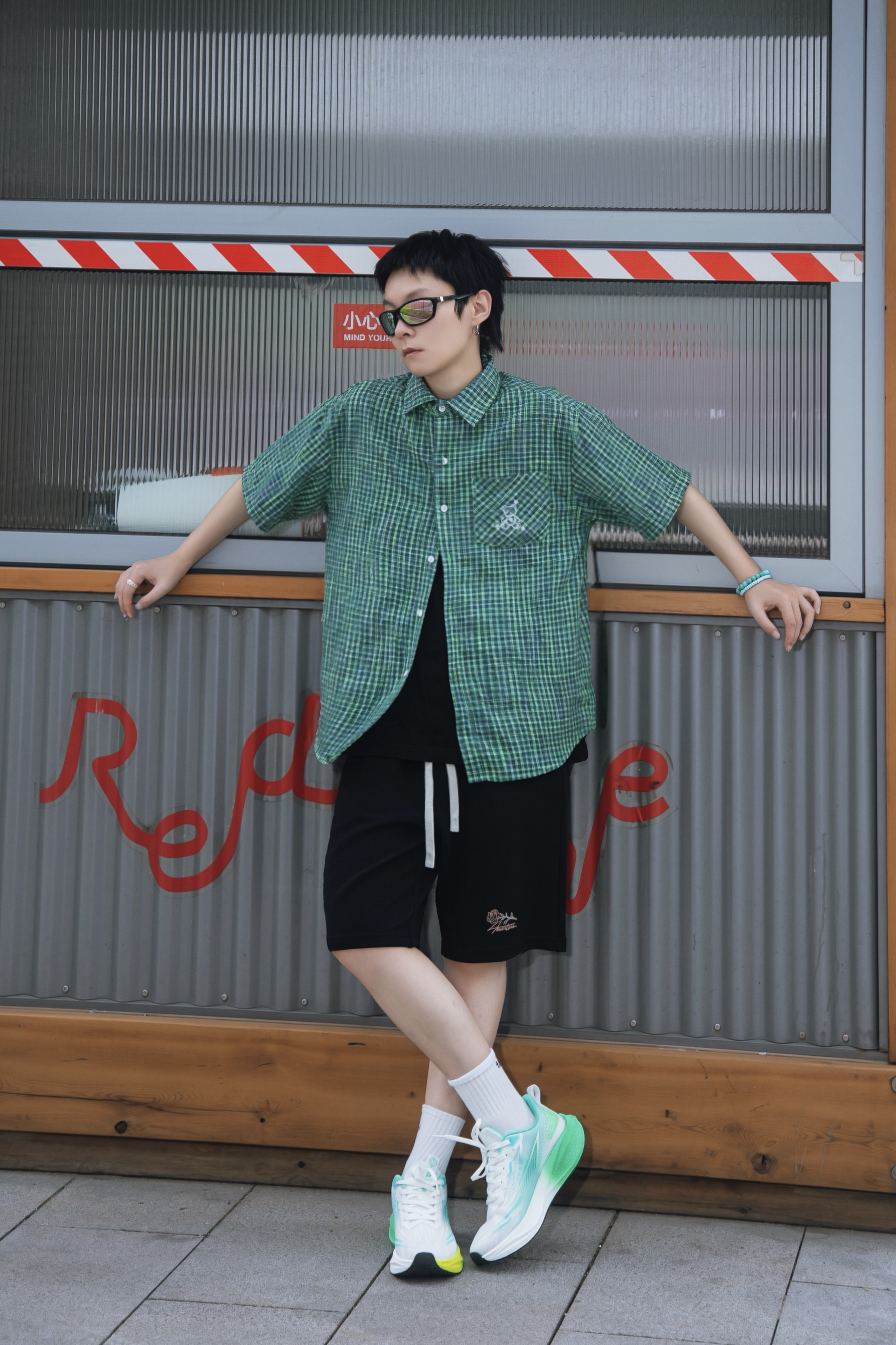夏日不费力穿搭｜运动休闲风的清爽日常