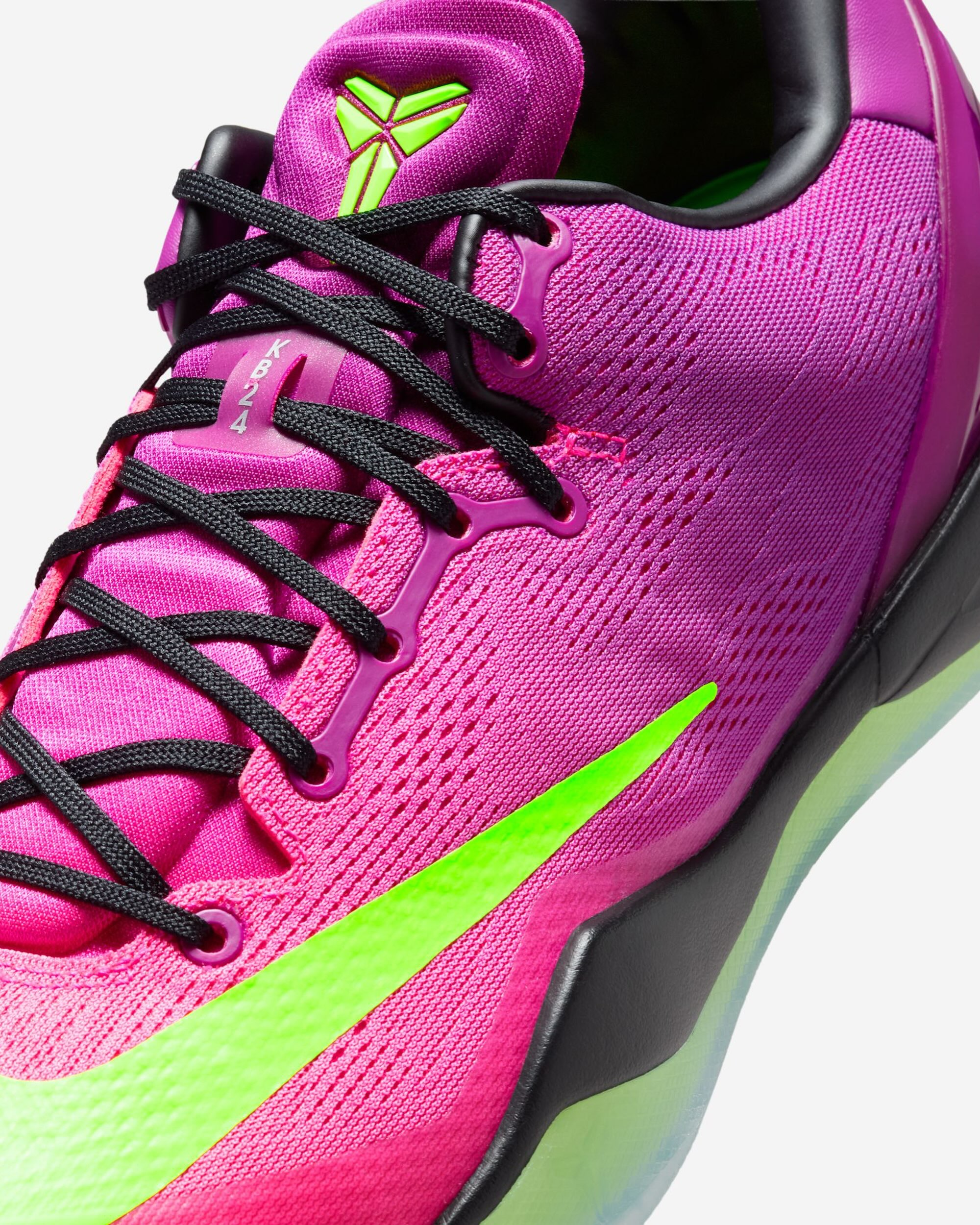 曼巴刺客归来!Nike Kobe8 Mambacurial「刺客」正式复刻