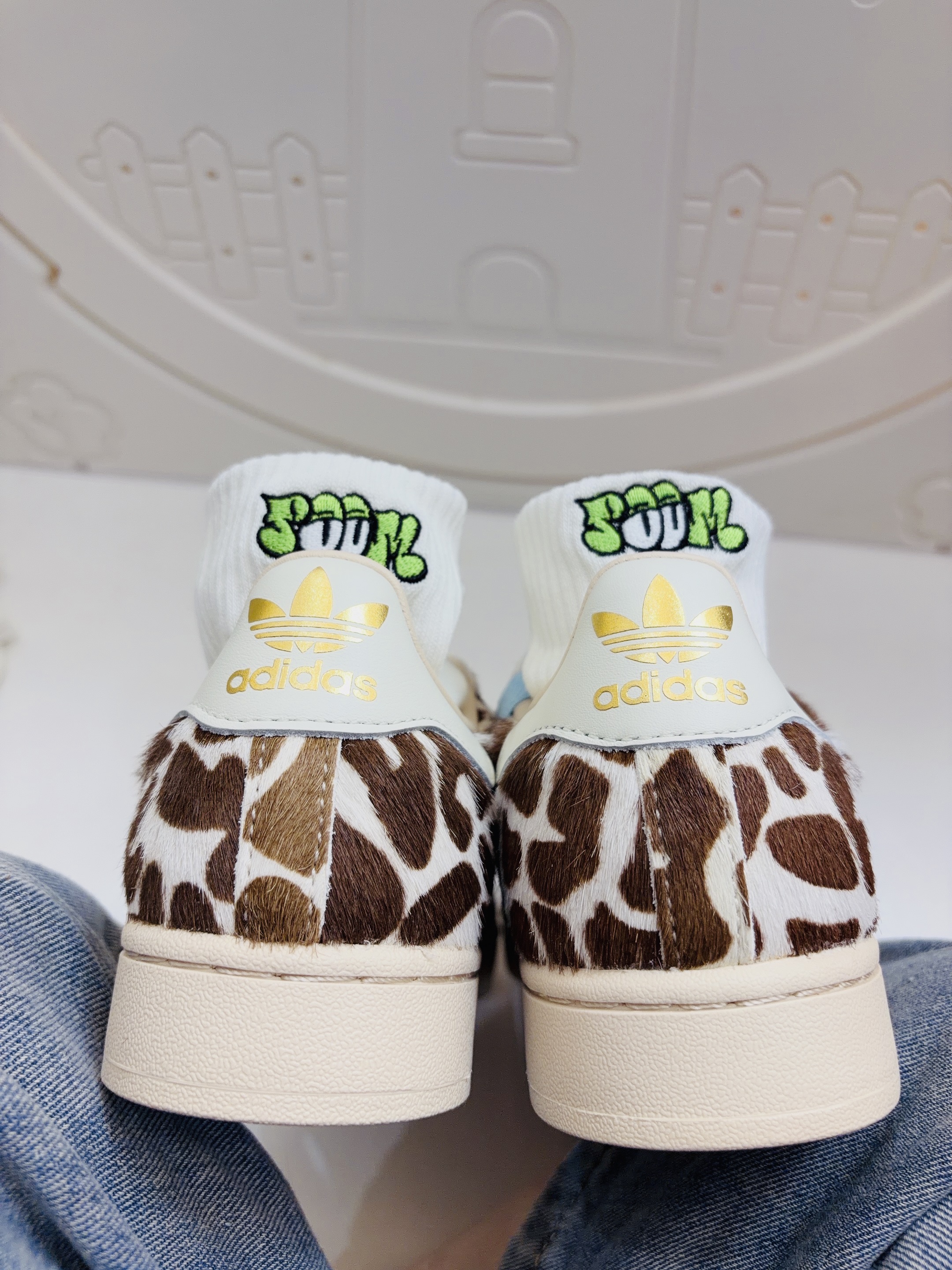 Adidas奶牛纹🐄搭新袜子好好看