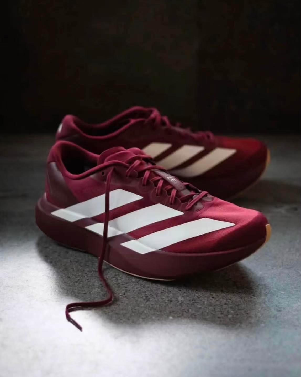 酒红竞速利器🍷Adizero Evo SL碳板跑鞋