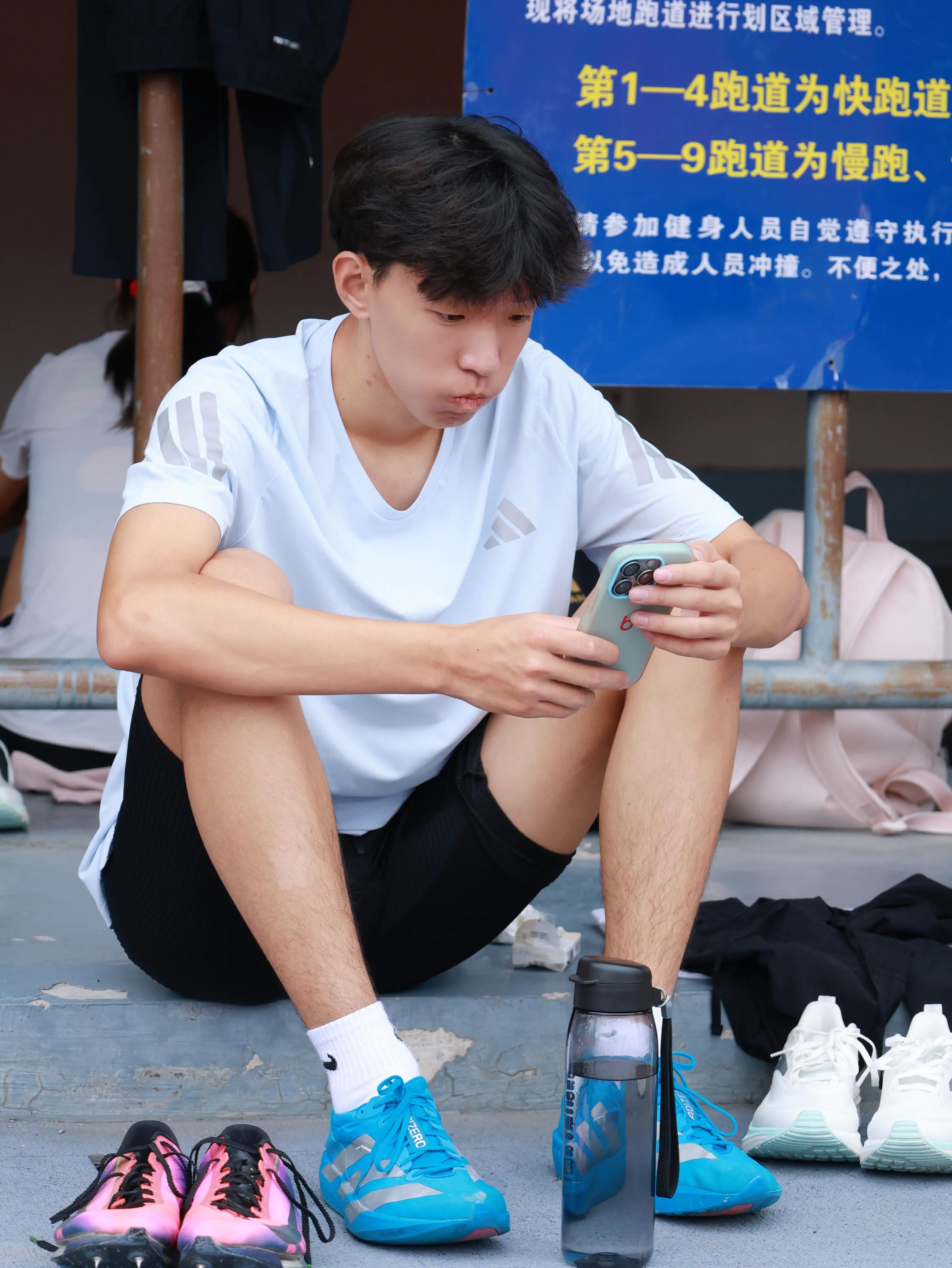 体育生训练穿什么鞋?