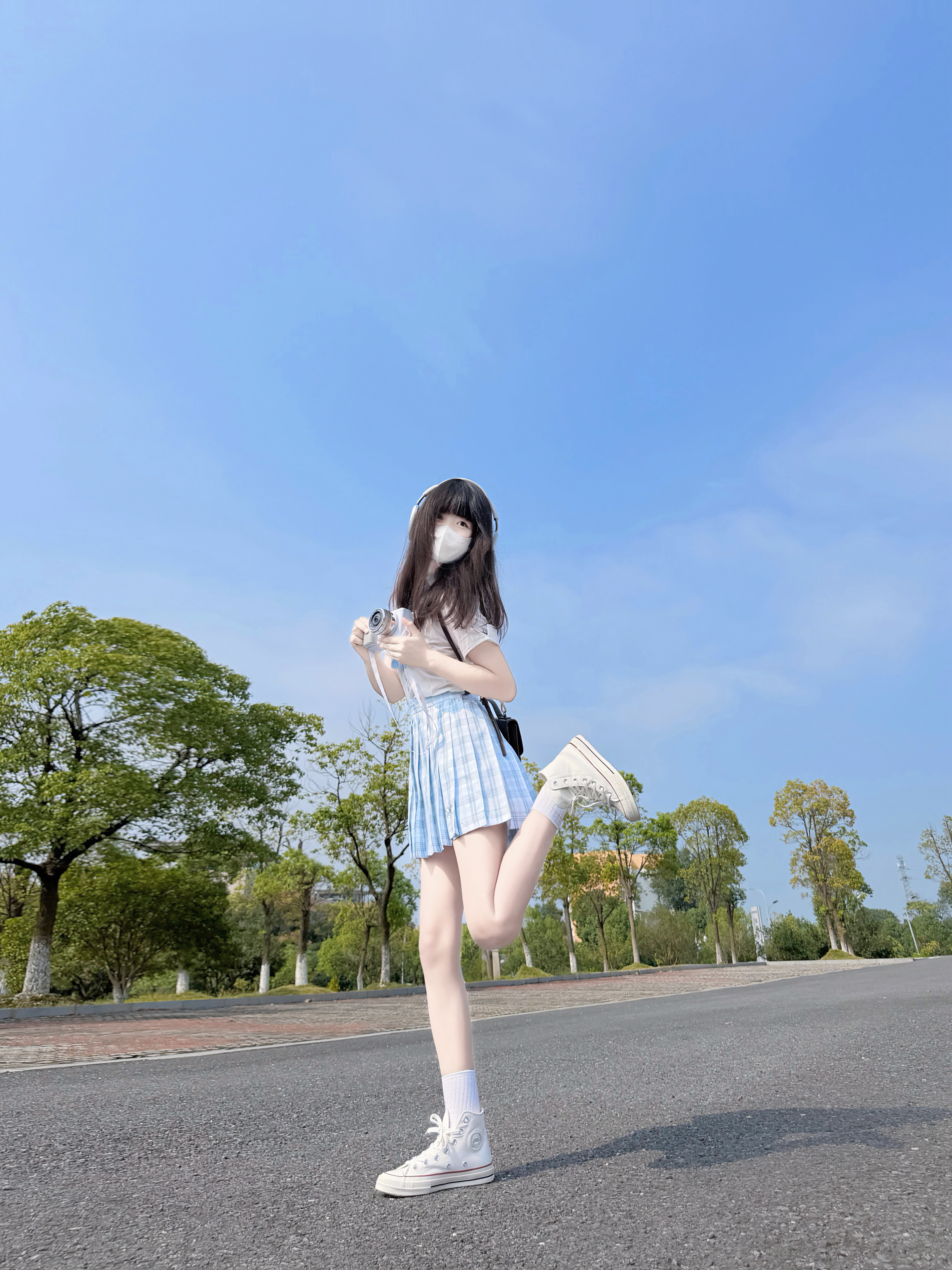 ៸៸᳐⦁⩊<៸៸᳐ ੭゙🎧今日份少年感,是这双白帆布给的~