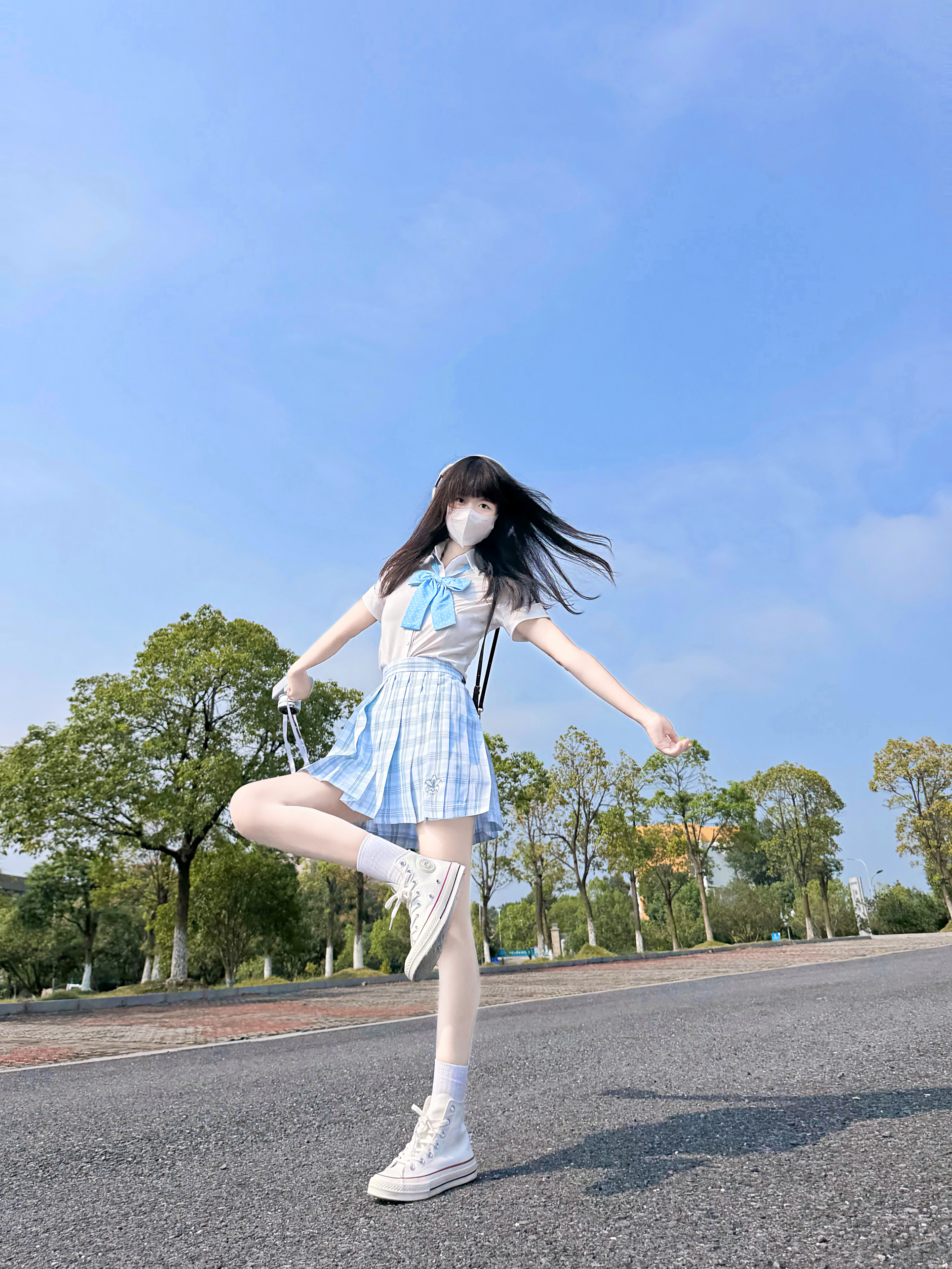 ៸៸᳐⦁⩊<៸៸᳐ ੭゙🎧今日份少年感,是这双白帆布给的~